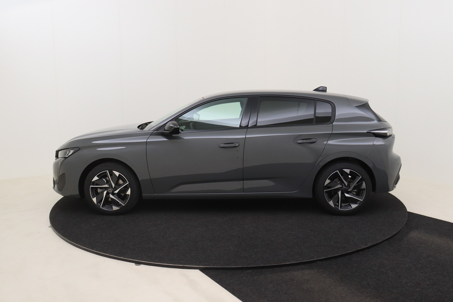 PEUGEOT 308 Hybrid 145 e-DCS6 Allure