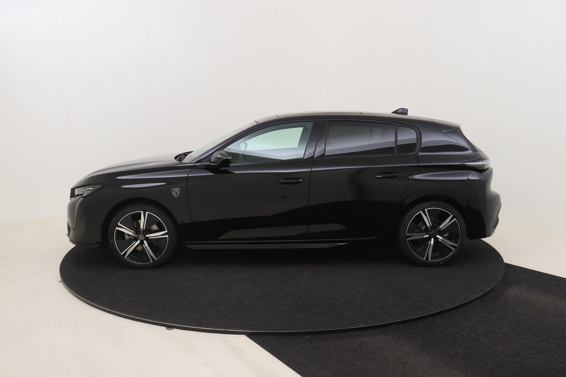 PEUGEOT 308 Hybrid 145 e-DCS6 GT