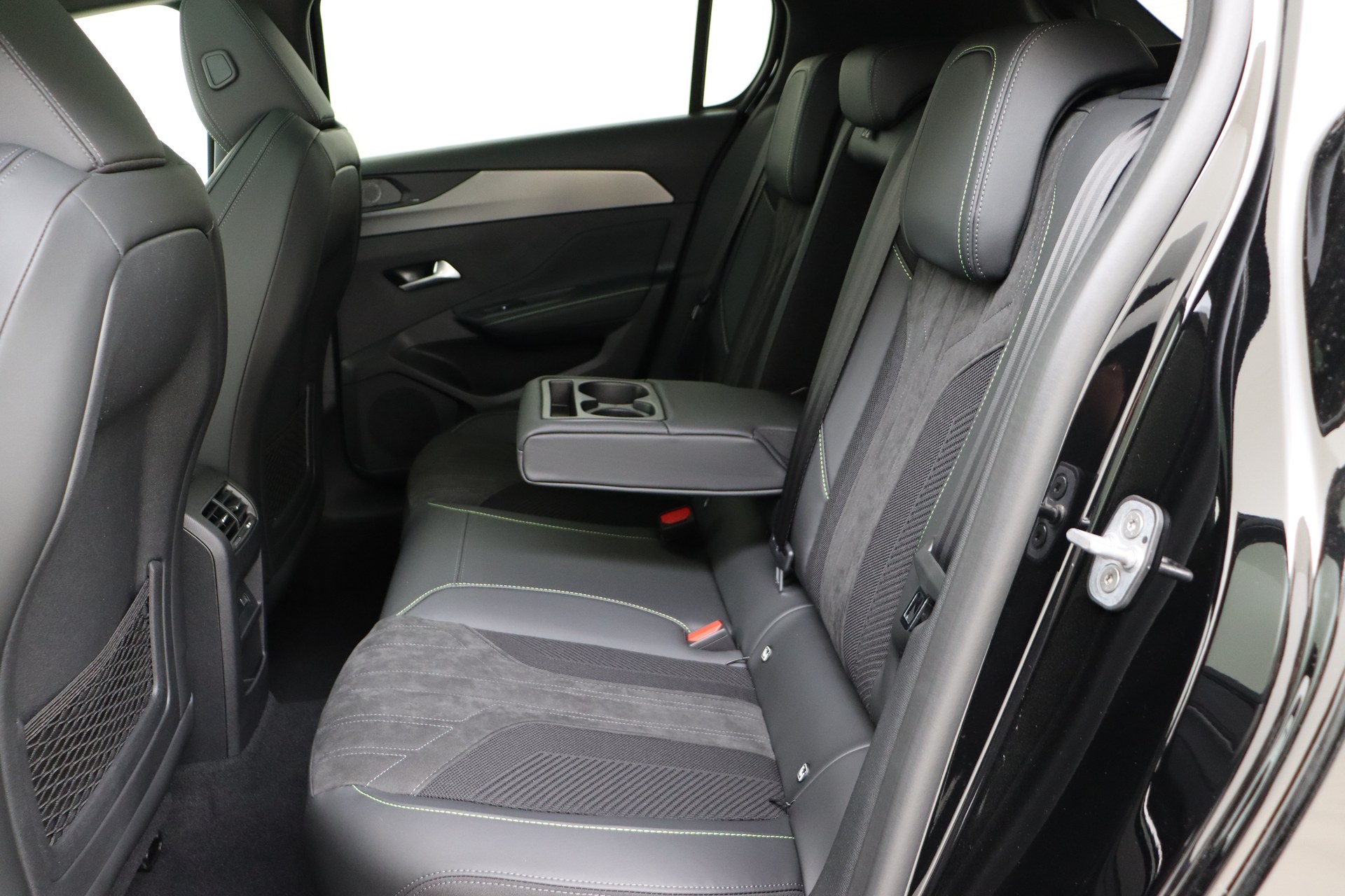 PEUGEOT 308 Hybrid 145 e-DCS6 GT