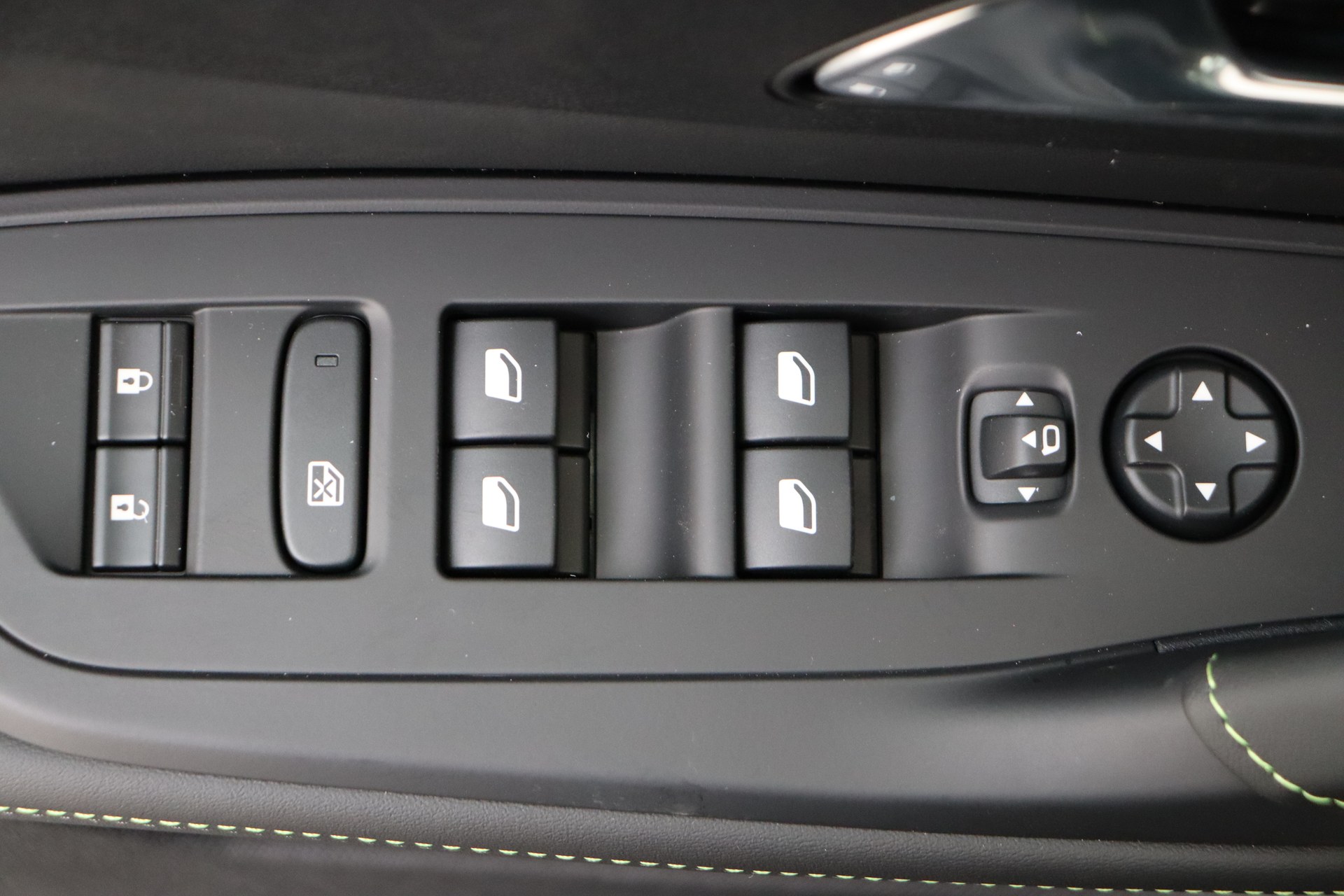 PEUGEOT 308 Hybrid 145 e-DCS6 GT