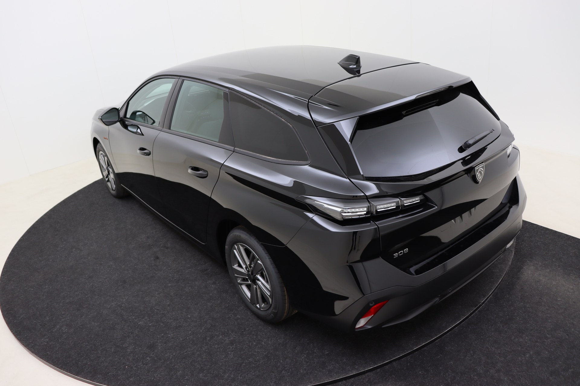 PEUGEOT 308 SW Hybrid 145 e-DCS6 Style