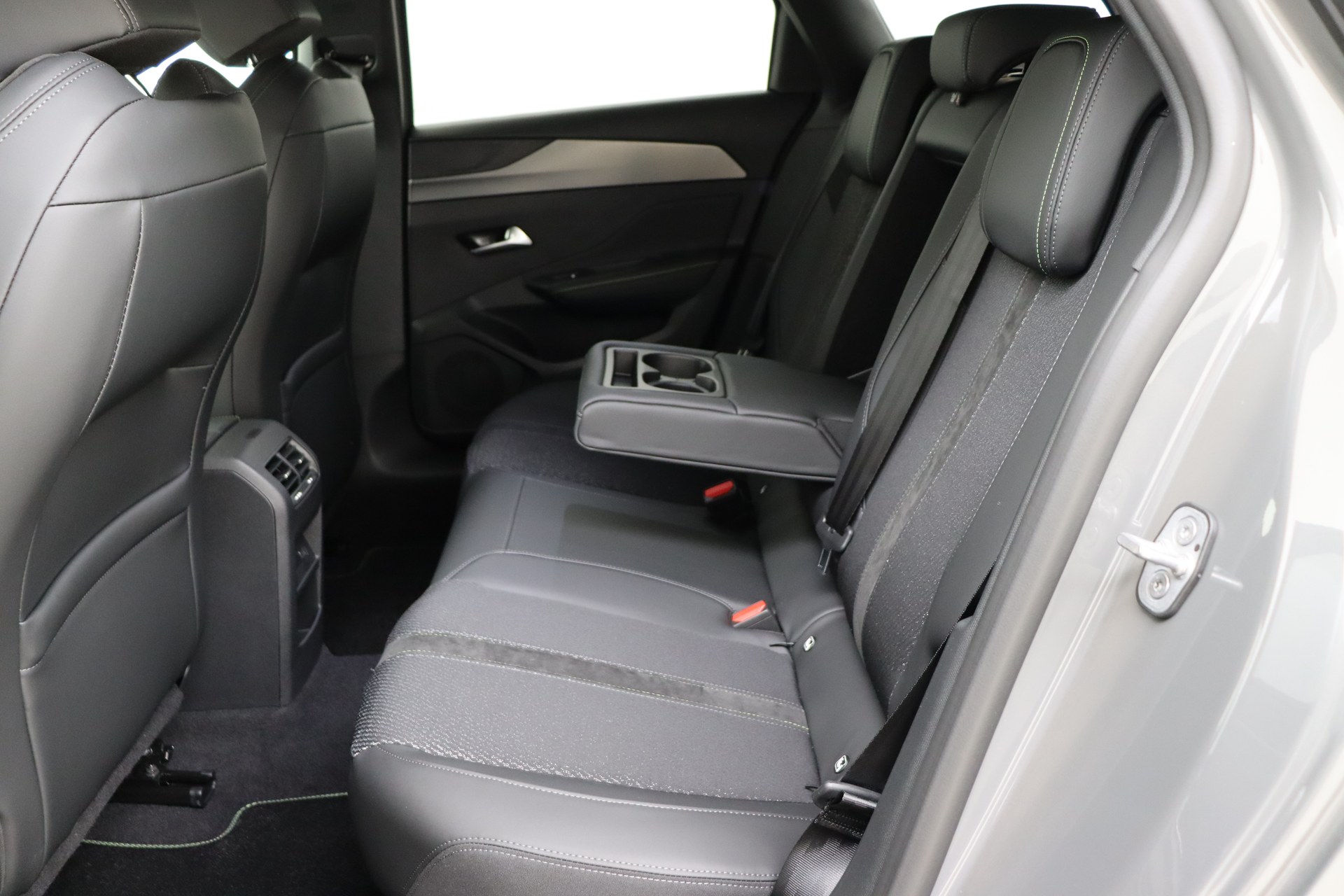 PEUGEOT 308 SW Hybrid 145 e-DCS6 GT