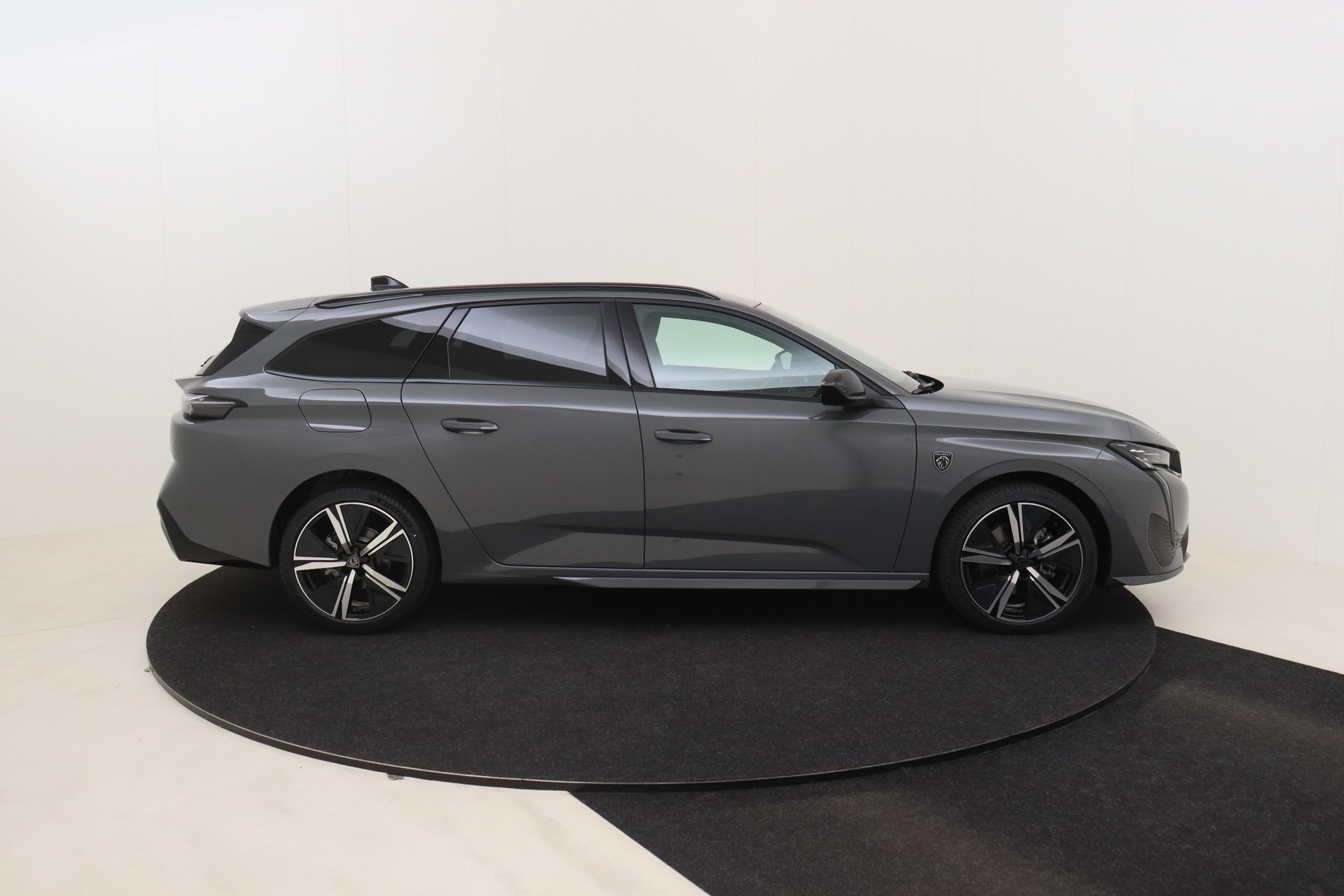 PEUGEOT 308 SW Hybrid 145 e-DCS6 GT