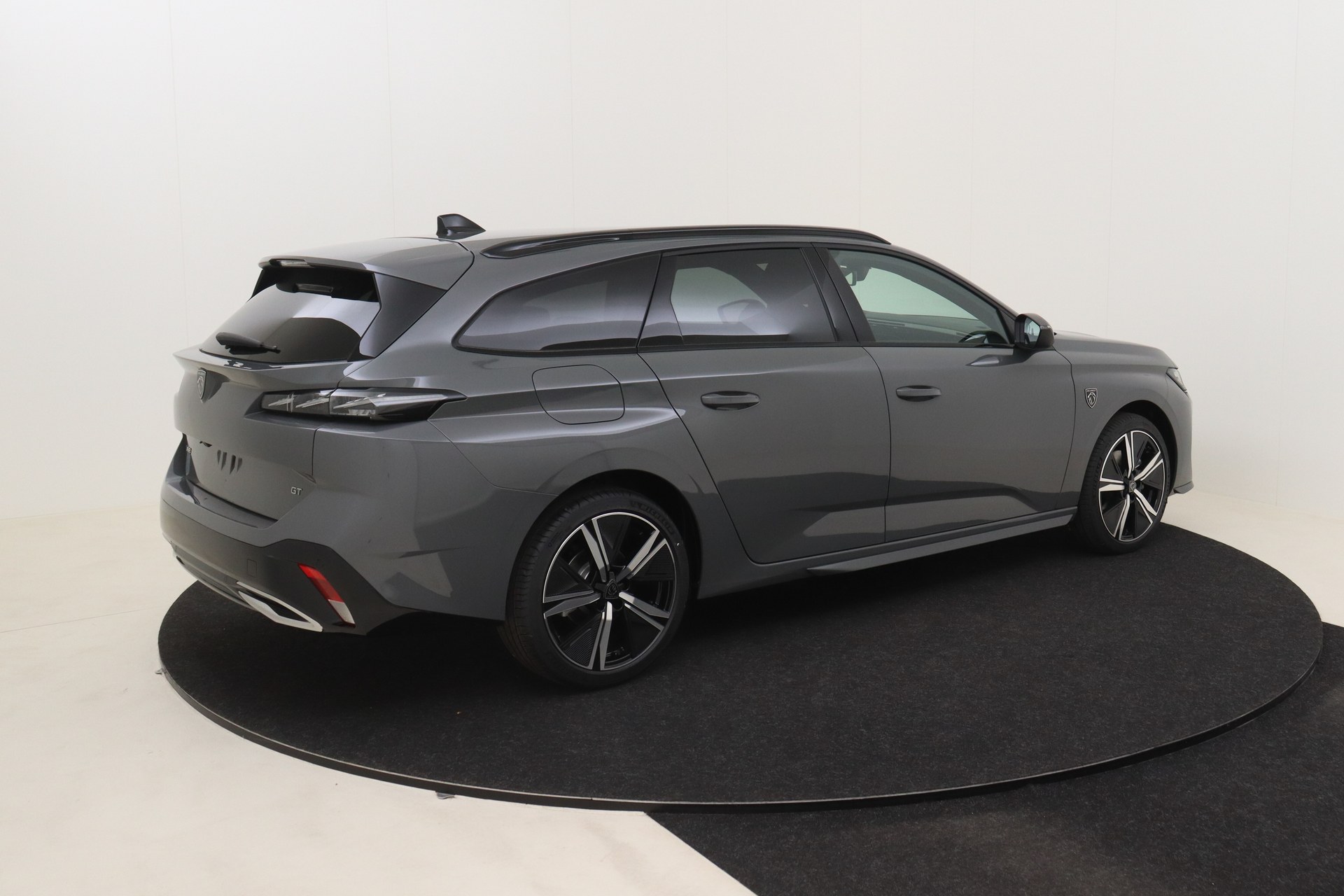 PEUGEOT 308 SW Hybrid 145 e-DCS6 GT
