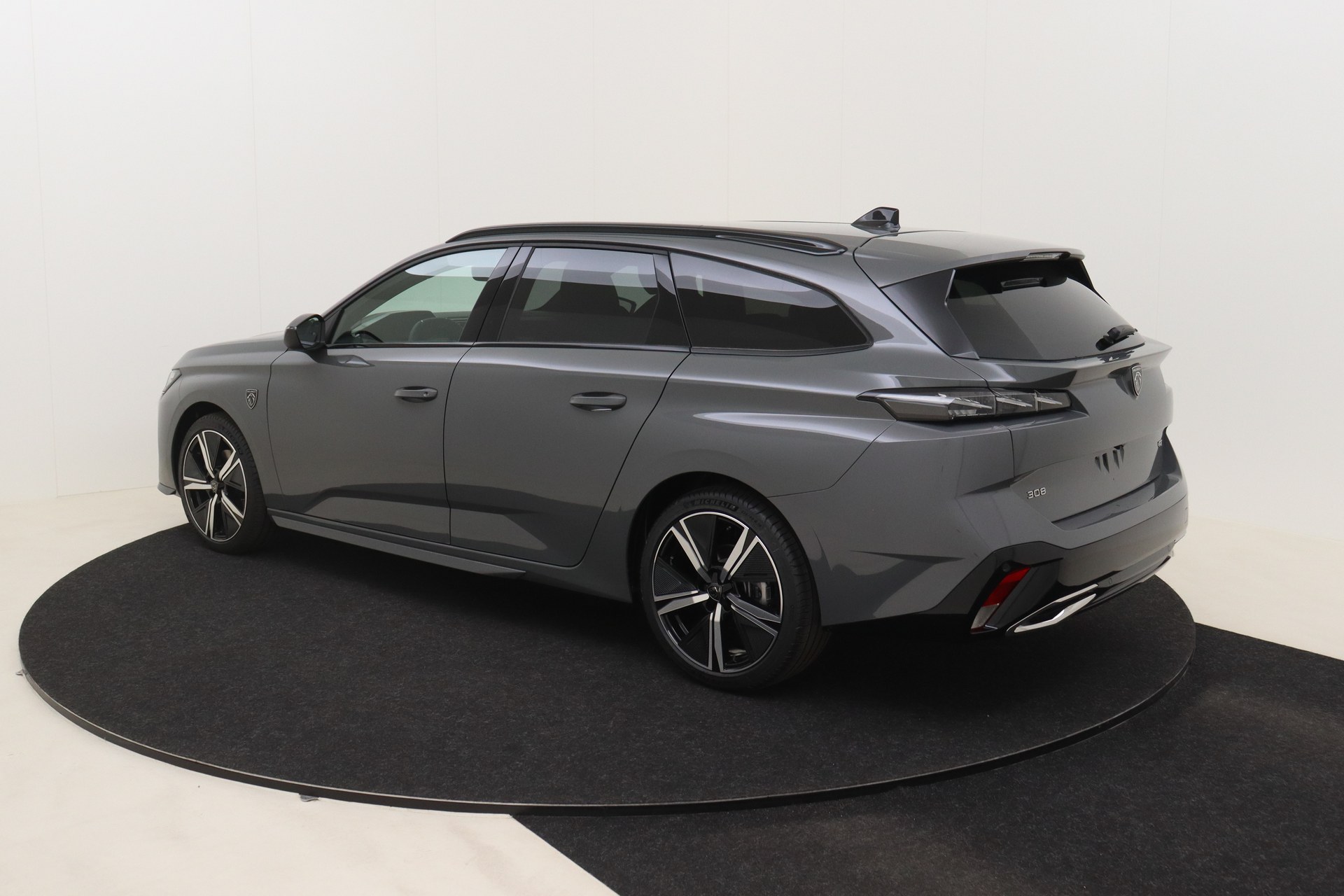 PEUGEOT 308 SW Hybrid 145 e-DCS6 GT