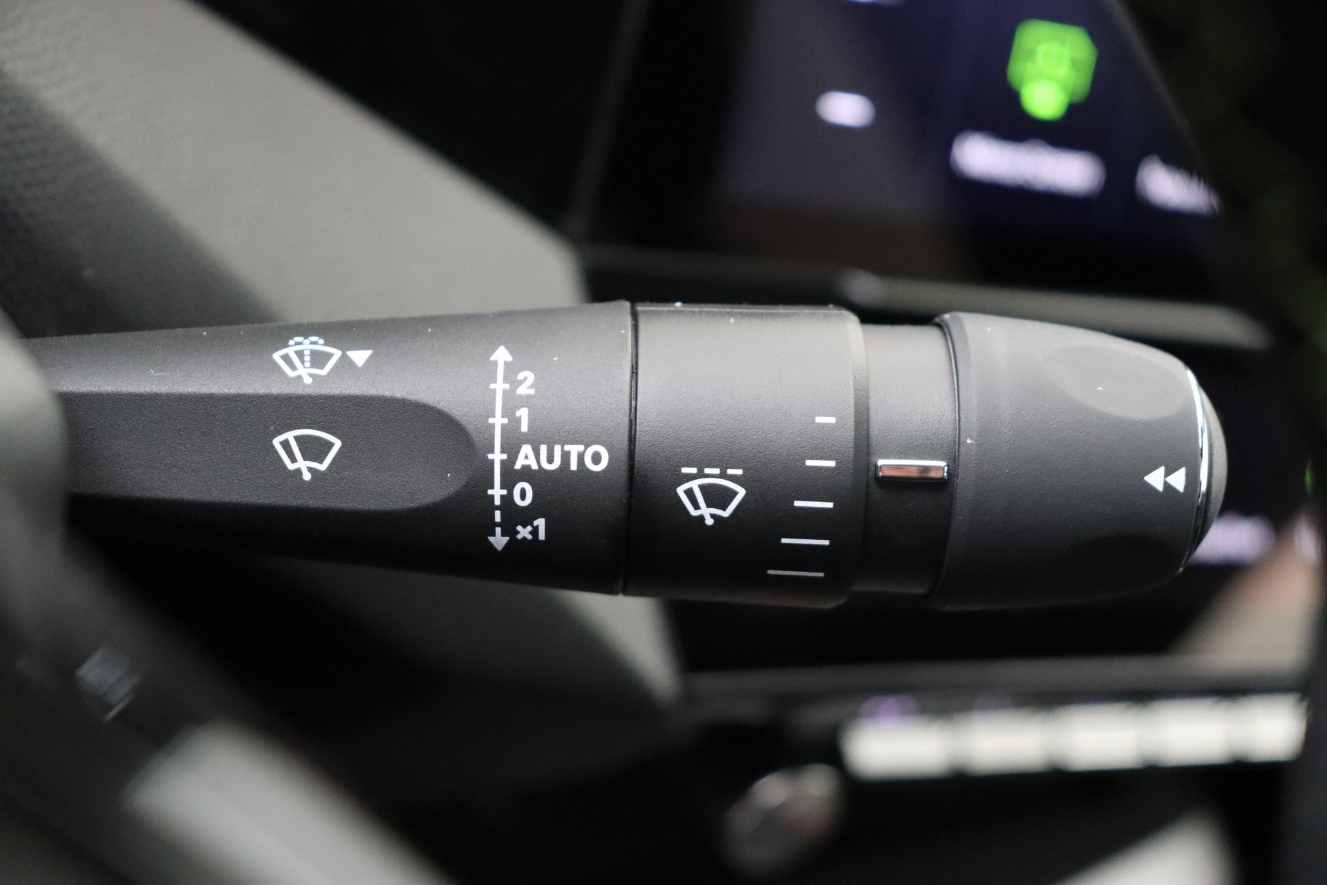 PEUGEOT 408 Hybrid 145 e-DCS6 GT