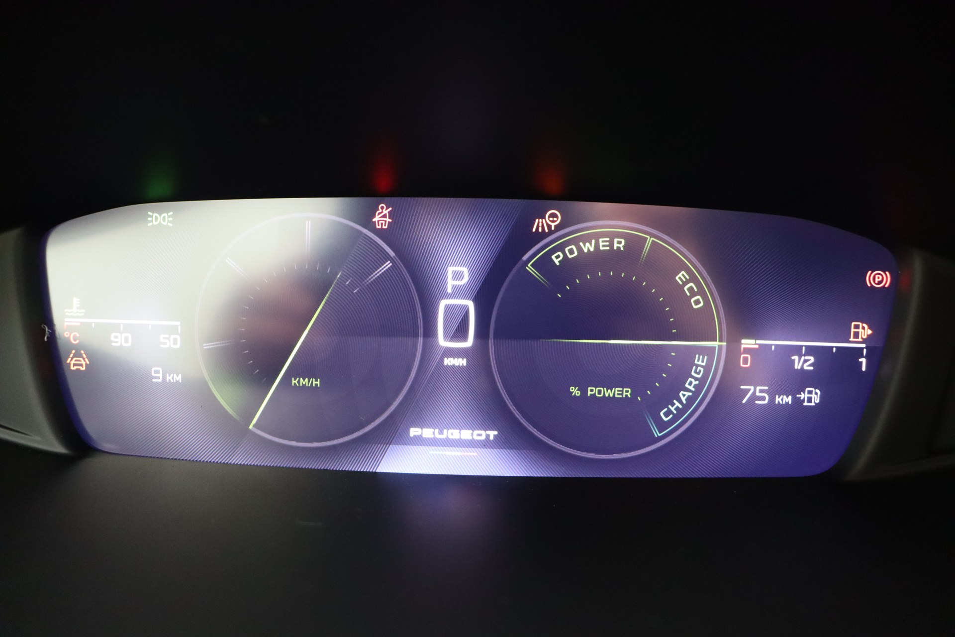 PEUGEOT 408 Hybrid 145 e-DCS6 GT