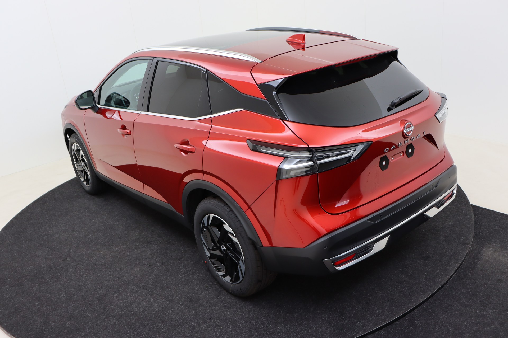 NISSAN QASHQAI 1.3 DIG-T Mild Hybrid 158ch 4WD X-TRONIC N-Connecta + Cold pack + Glassroof + Comfort Pack