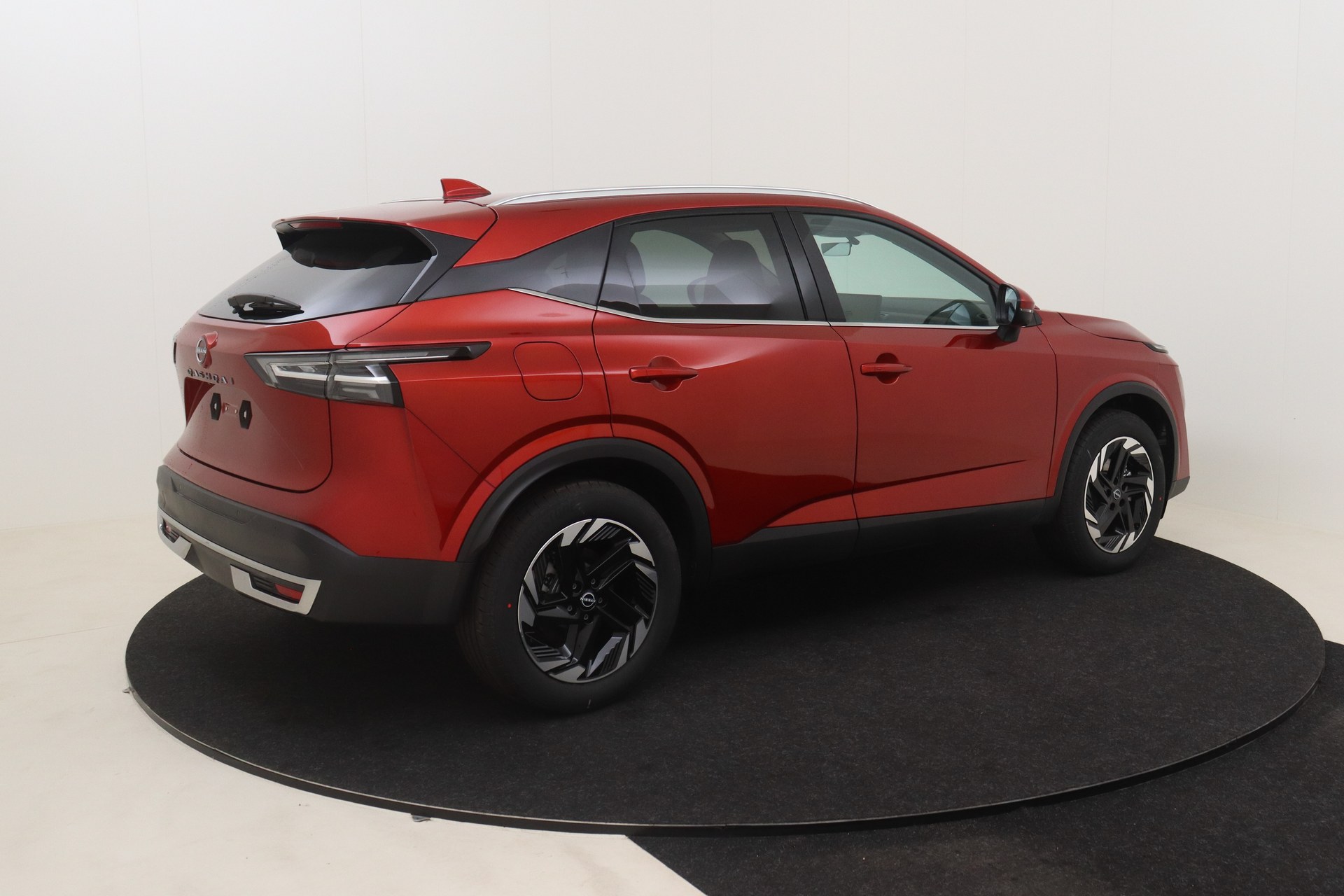 NISSAN QASHQAI 1.3 DIG-T Mild Hybrid 158ch 4WD X-TRONIC N-Connecta + Cold pack + Glassroof + Comfort Pack