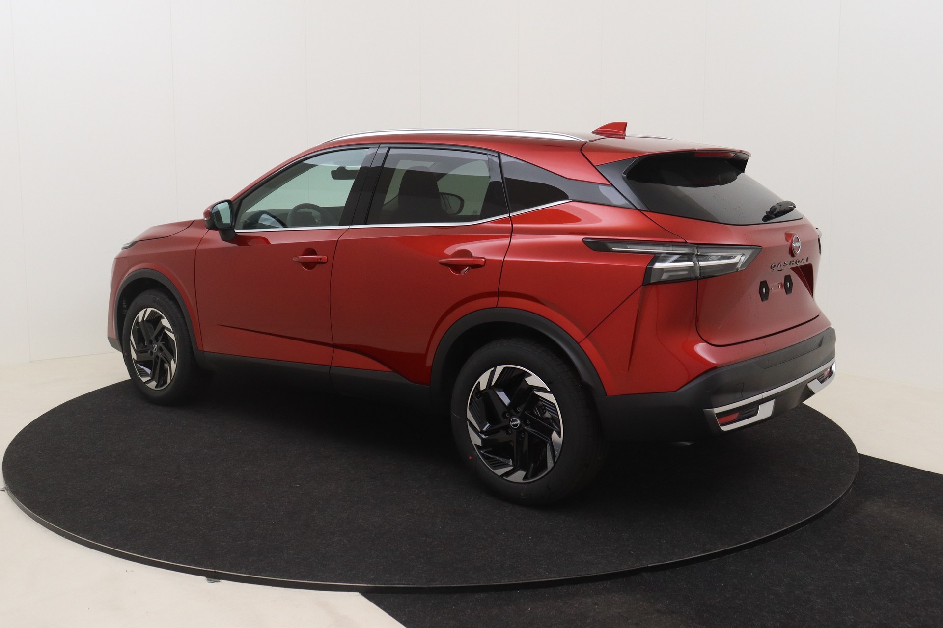 NISSAN QASHQAI 1.3 DIG-T Mild Hybrid 158ch 4WD X-TRONIC N-Connecta + Cold pack + Glassroof + Comfort Pack