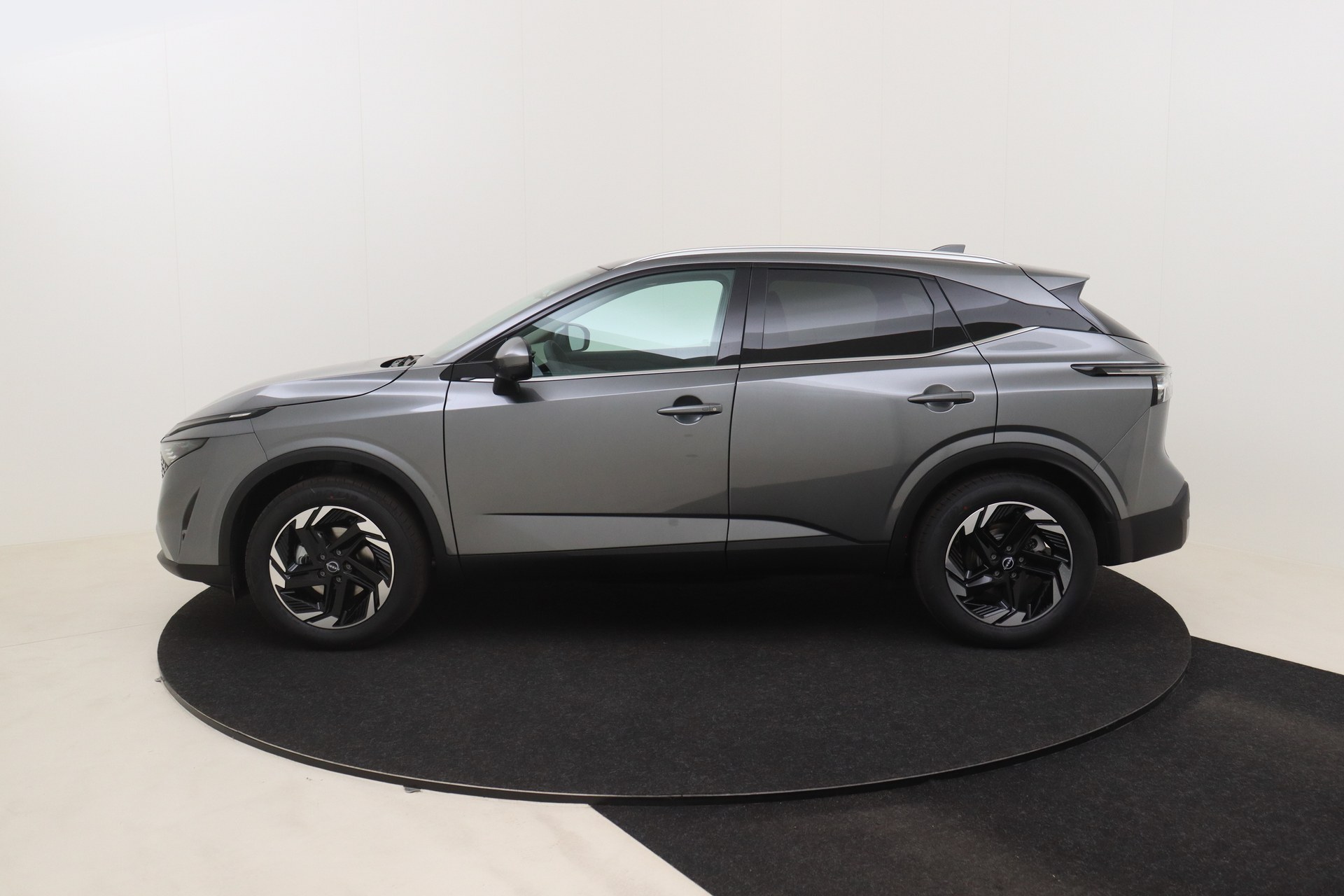 NISSAN QASHQAI 1.3 DIG-T Mild Hybrid 158ch 4WD X-TRONIC N-Connecta + Cold pack + Glassroof + Comfort Pack