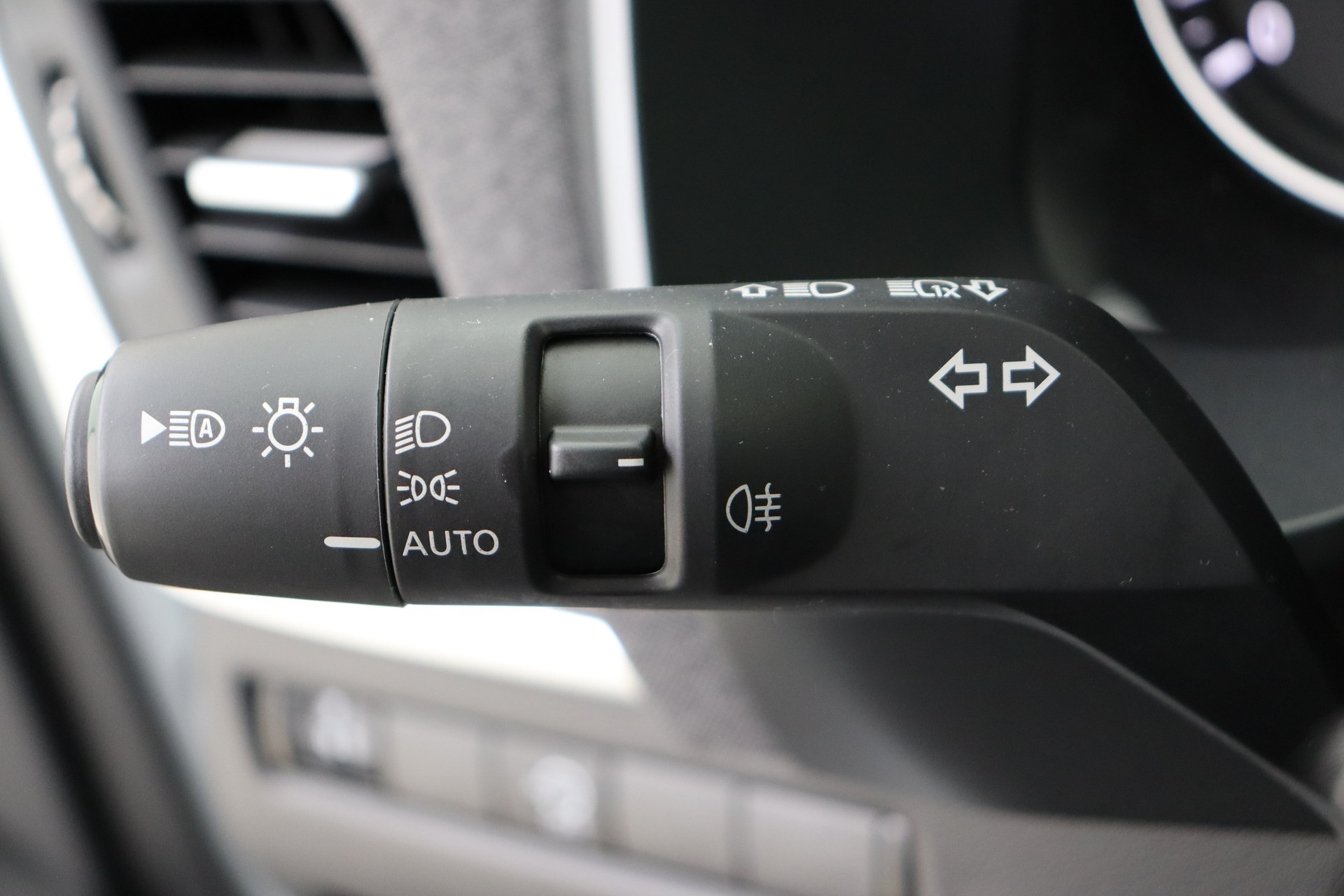 NISSAN QASHQAI 1.3 DIG-T Mild Hybrid 140ch Acenta + Cold Pack