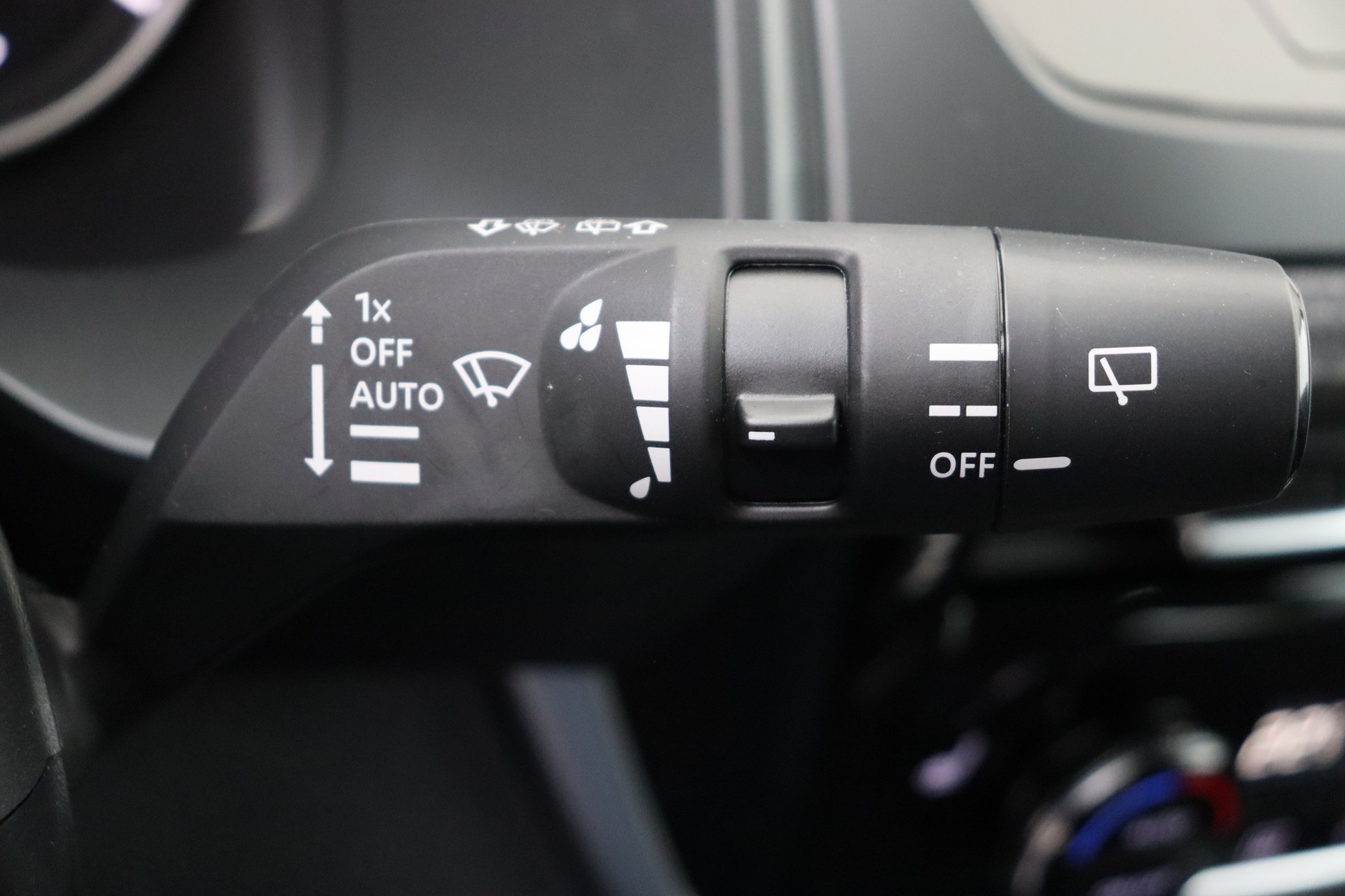 NISSAN QASHQAI 1.3 DIG-T Mild Hybrid 140ch Acenta + Cold Pack