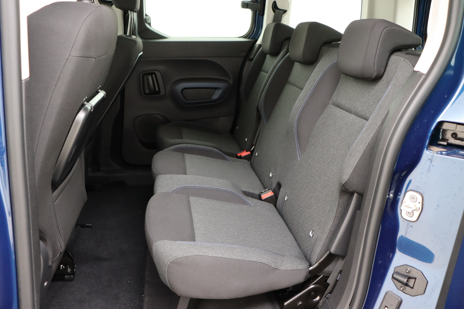 PEUGEOT e-Rifter 50 kWh 136ch Standard Allure