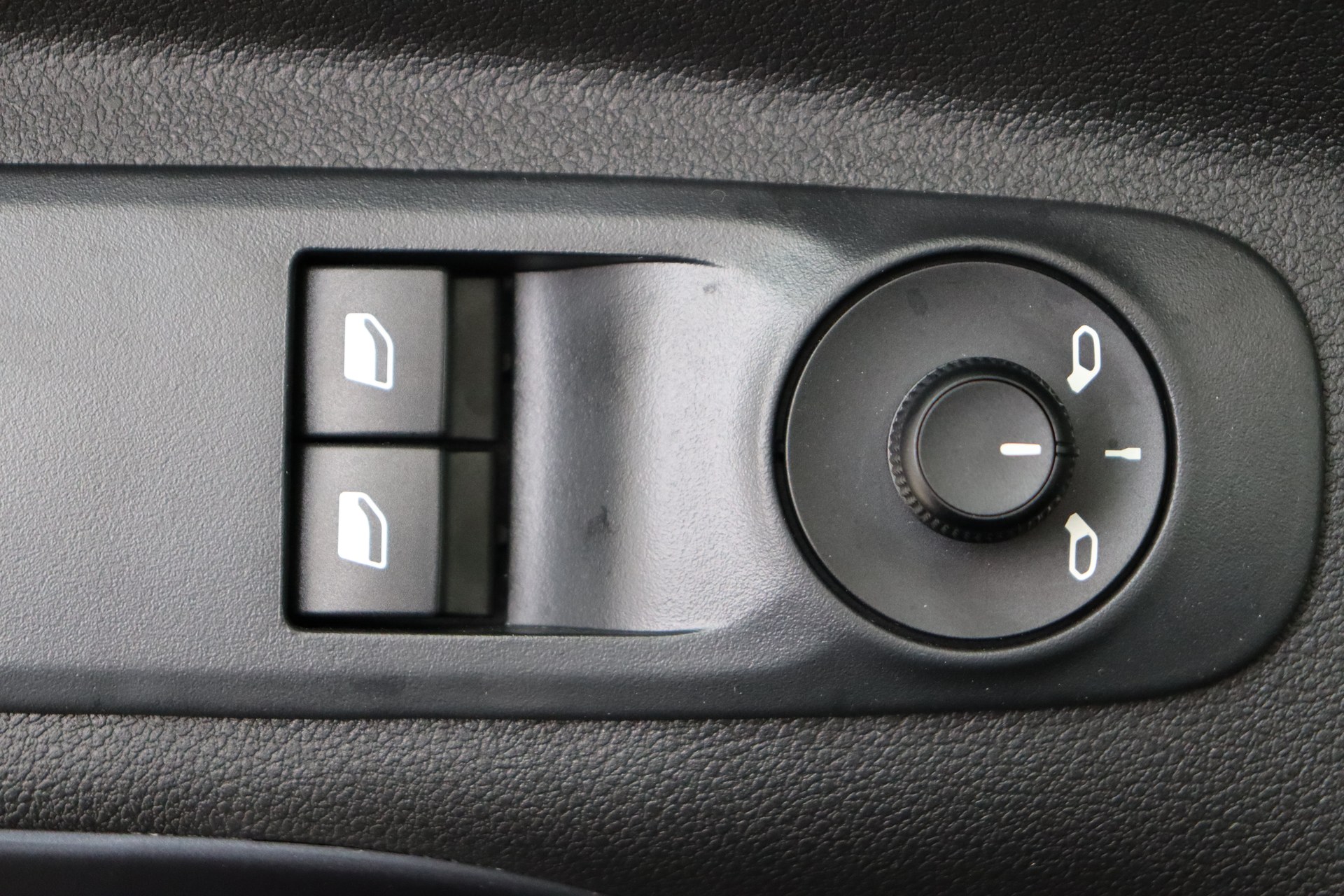 PEUGEOT e-Rifter 50 kWh 136ch Standard Allure