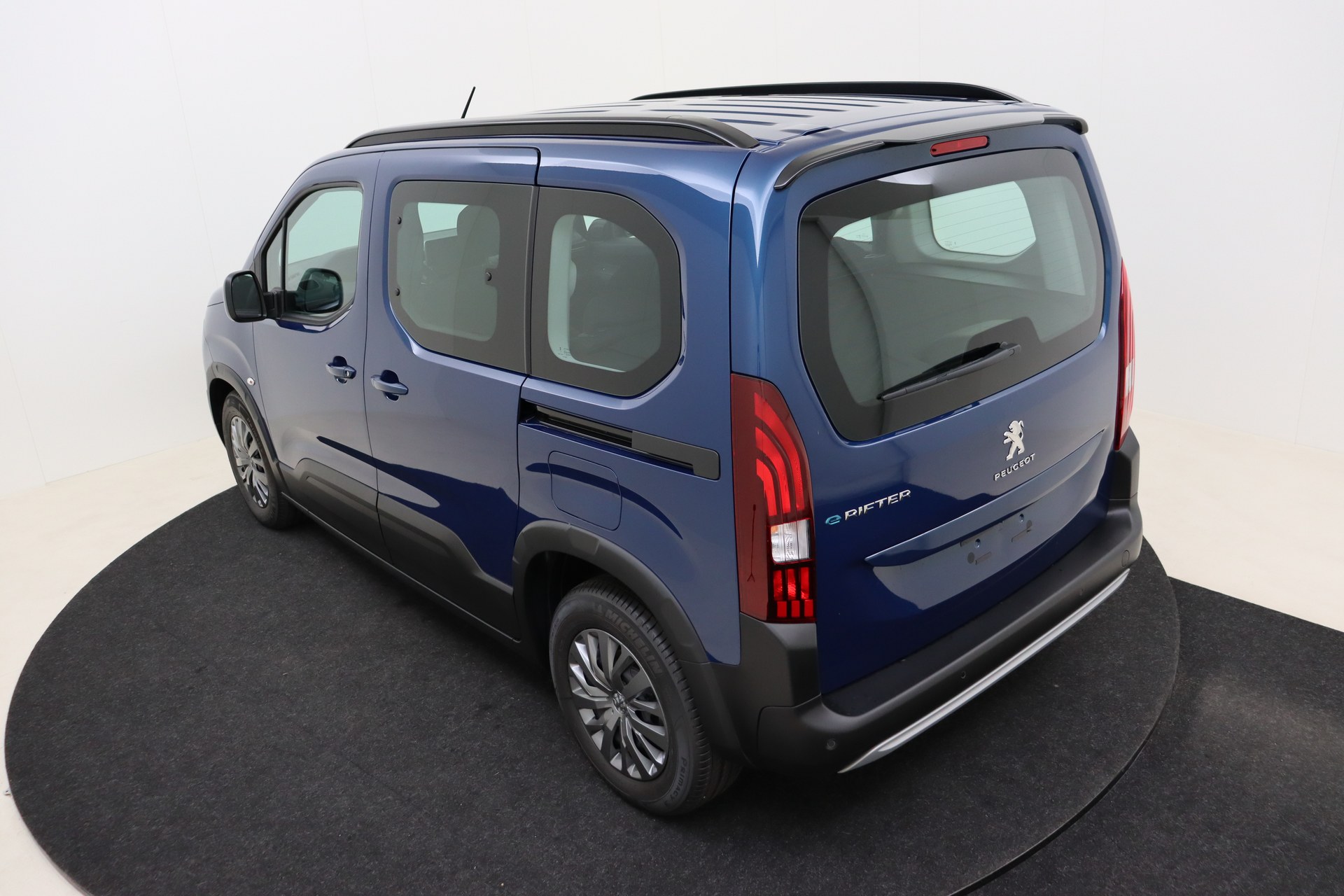 PEUGEOT e-Rifter 50 kWh 136ch Standard Allure