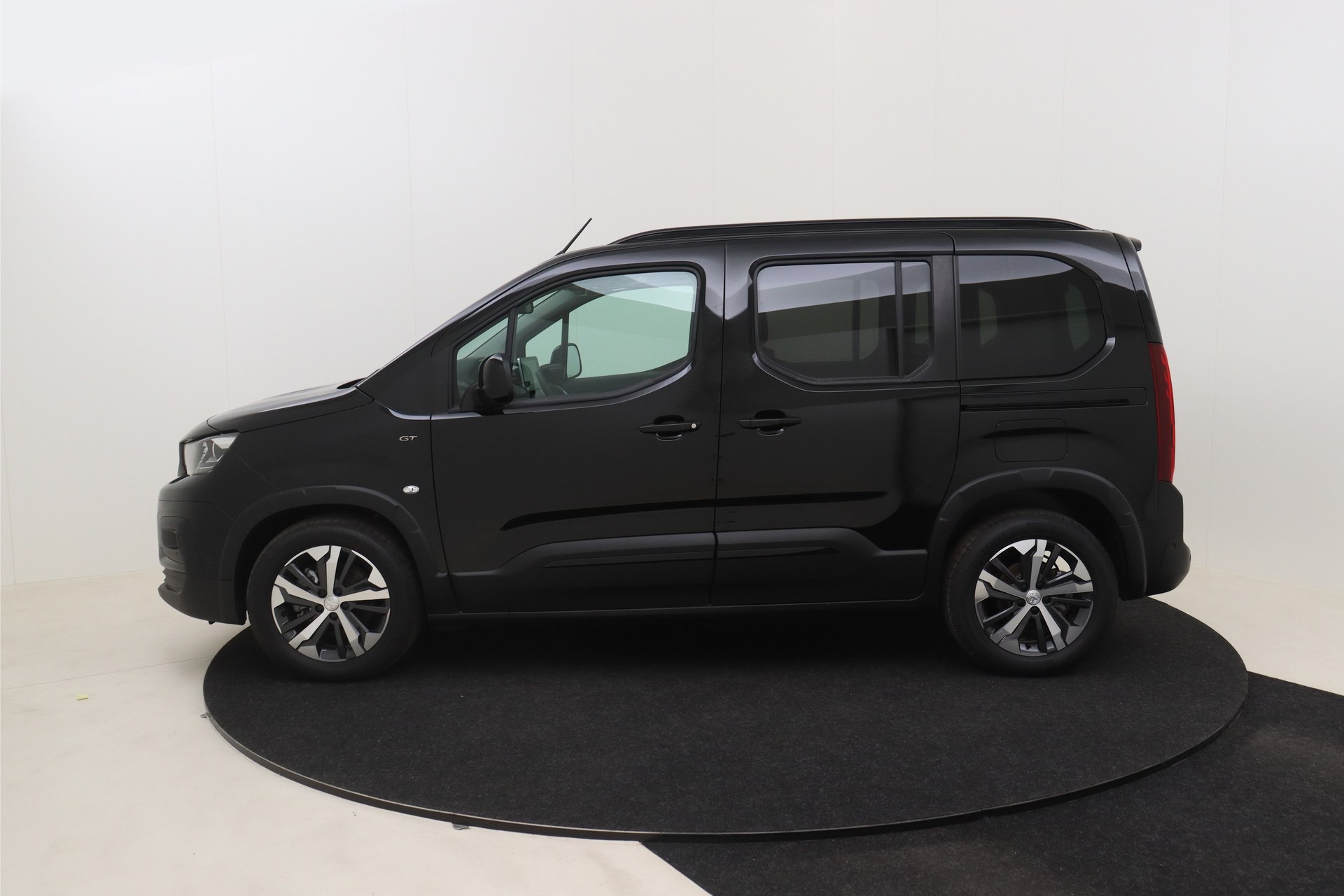 PEUGEOT e-Rifter 50 kWh 136ch Standard GT