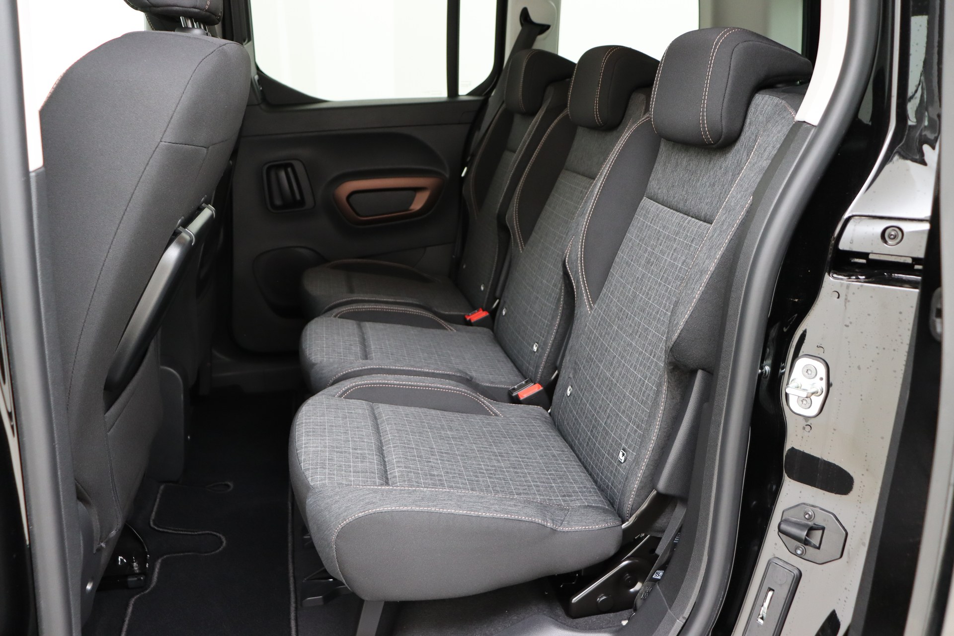 PEUGEOT e-Rifter 50 kWh 136ch Standard GT