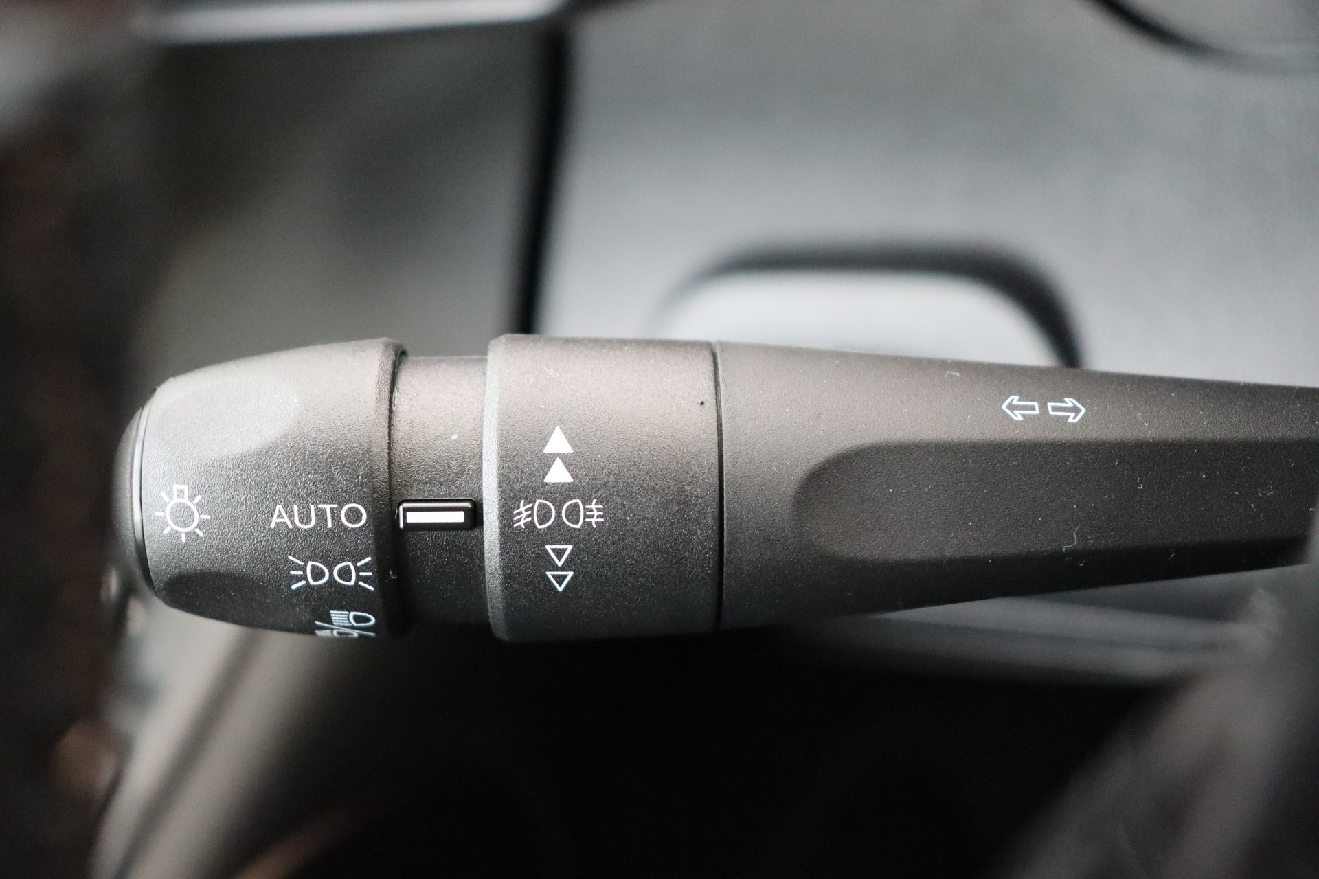 PEUGEOT e-Rifter 50 kWh 136ch Standard GT