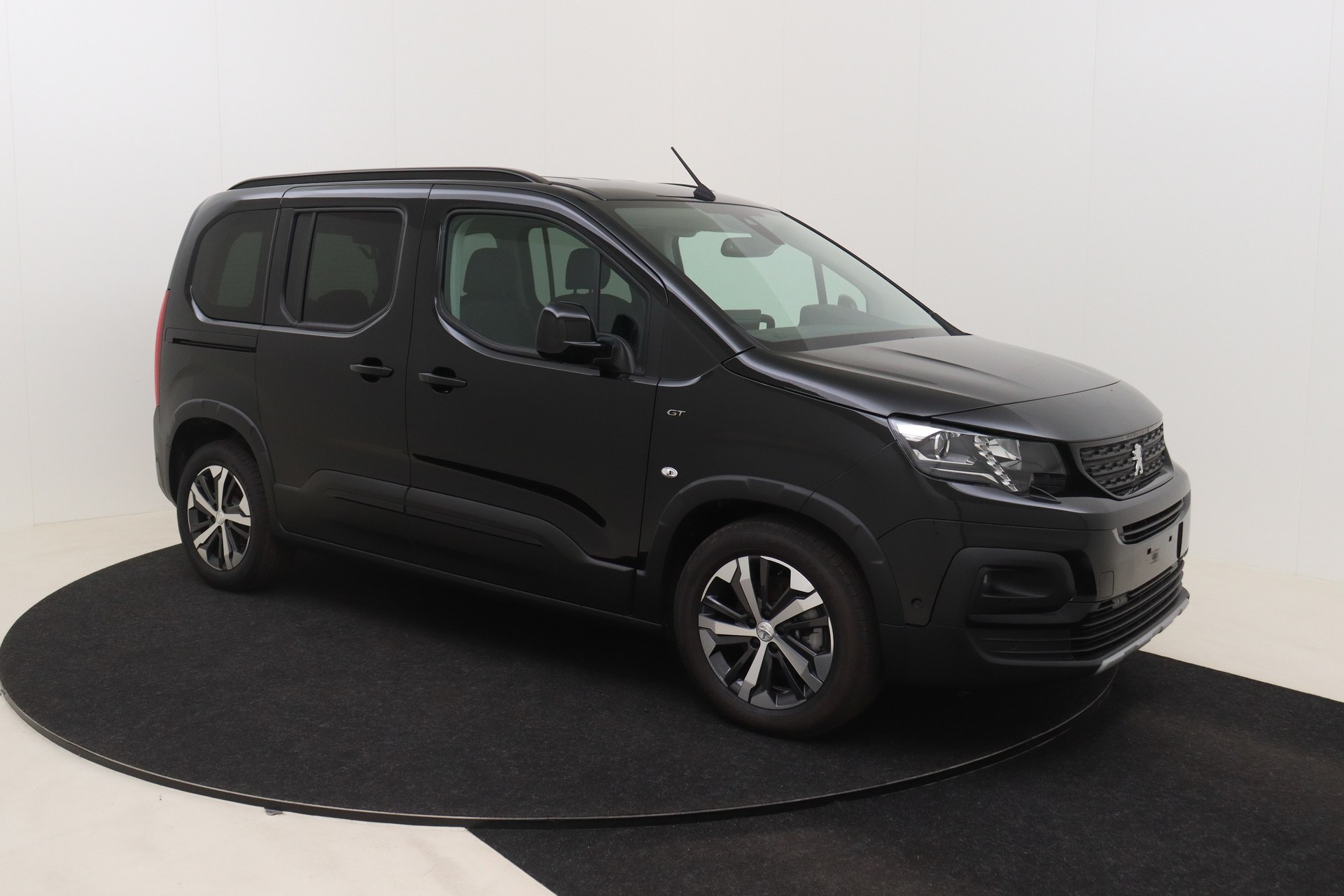 PEUGEOT e-Rifter 50 kWh 136ch Standard GT
