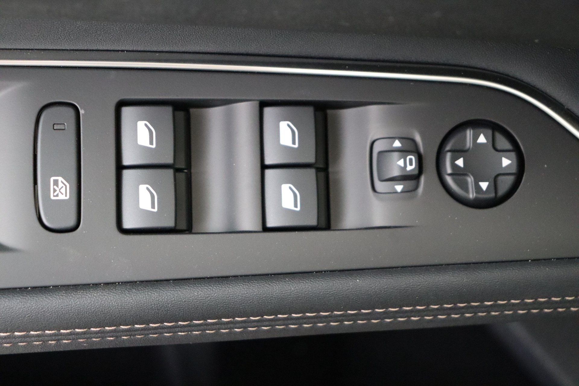 PEUGEOT 3008 Hybrid 136ch e-DSC6    GT