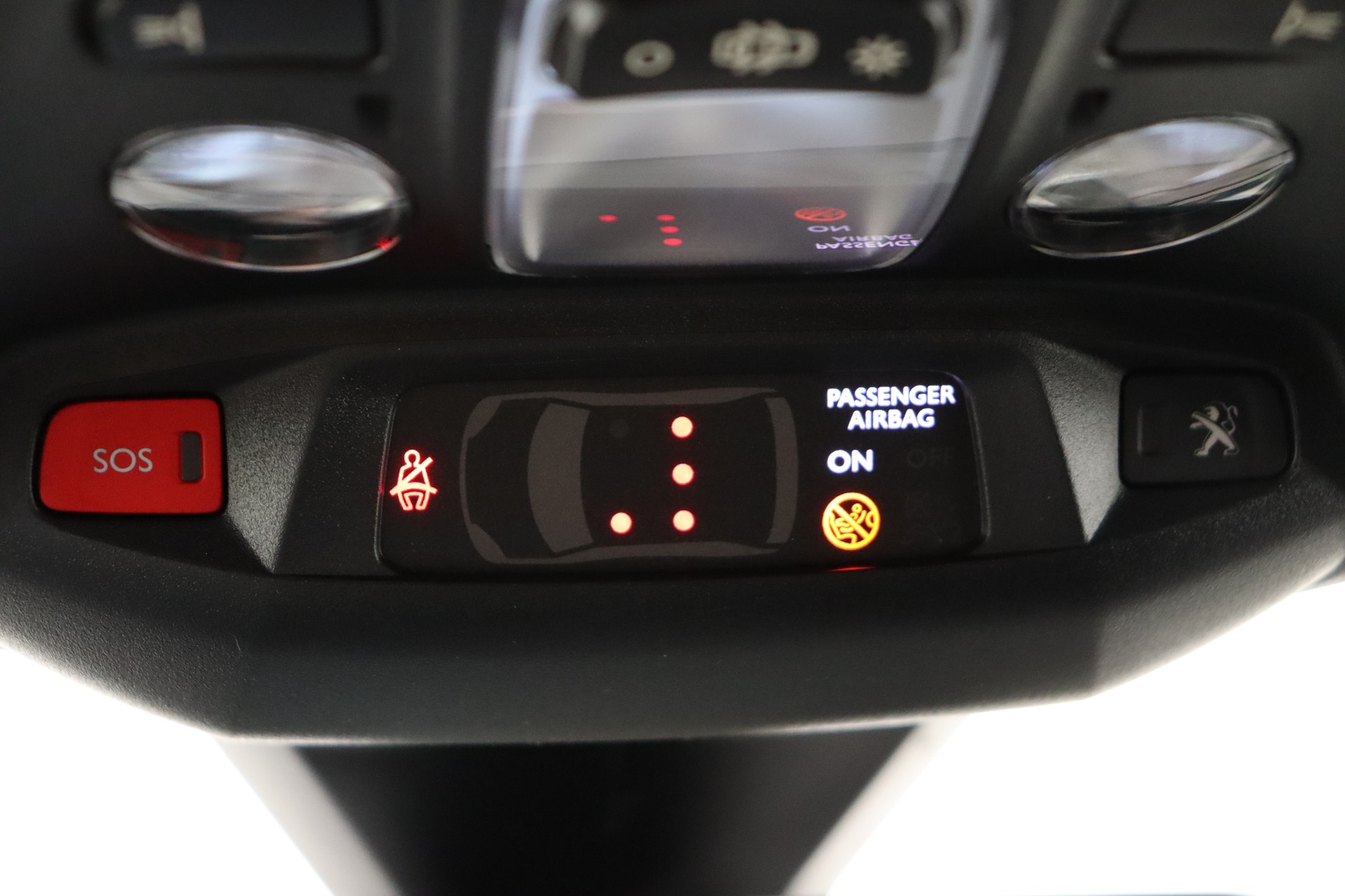 PEUGEOT 3008 Hybrid 136ch e-DSC6    GT