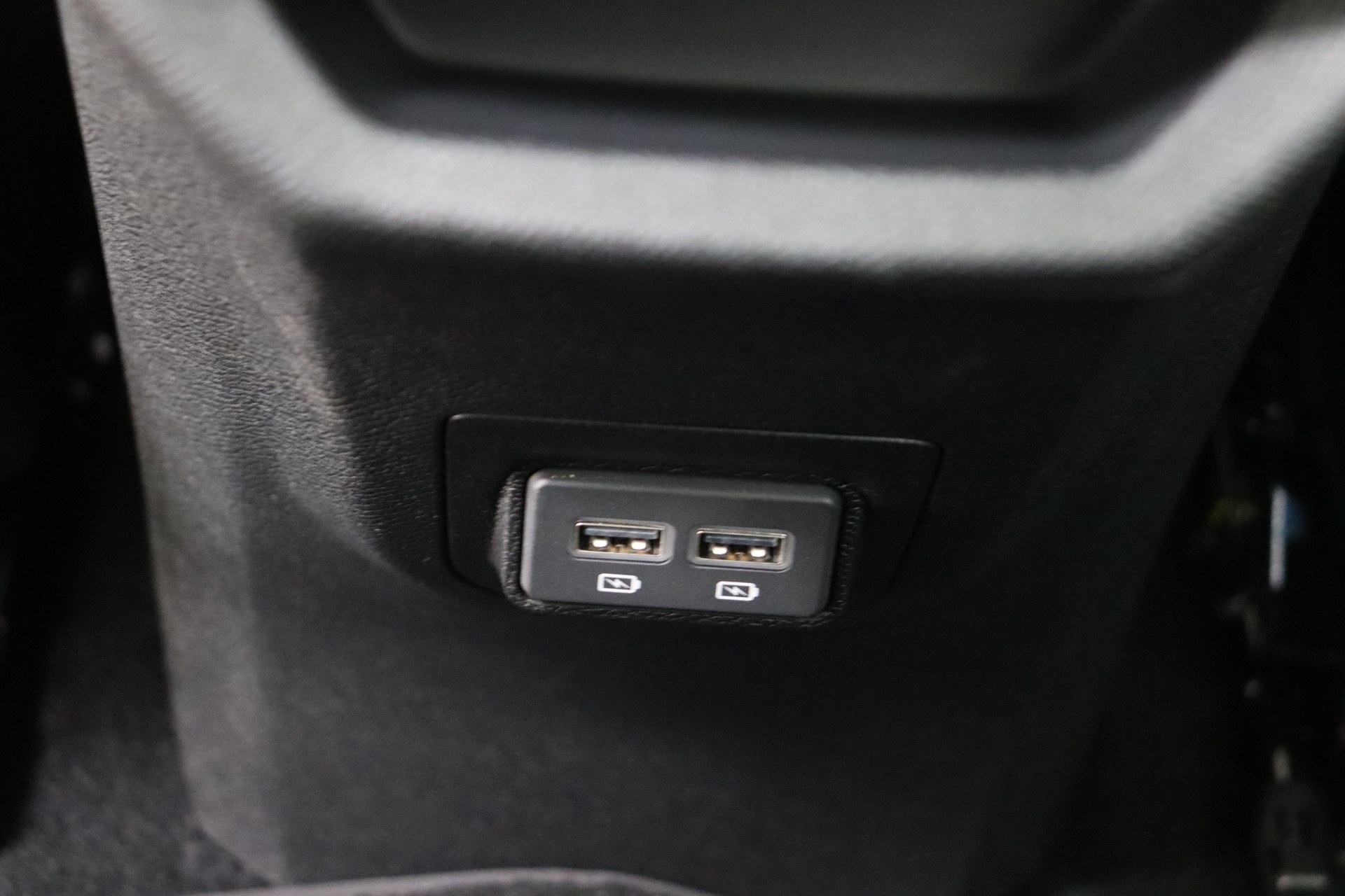 PEUGEOT 3008 Hybrid 136ch e-DSC6    GT