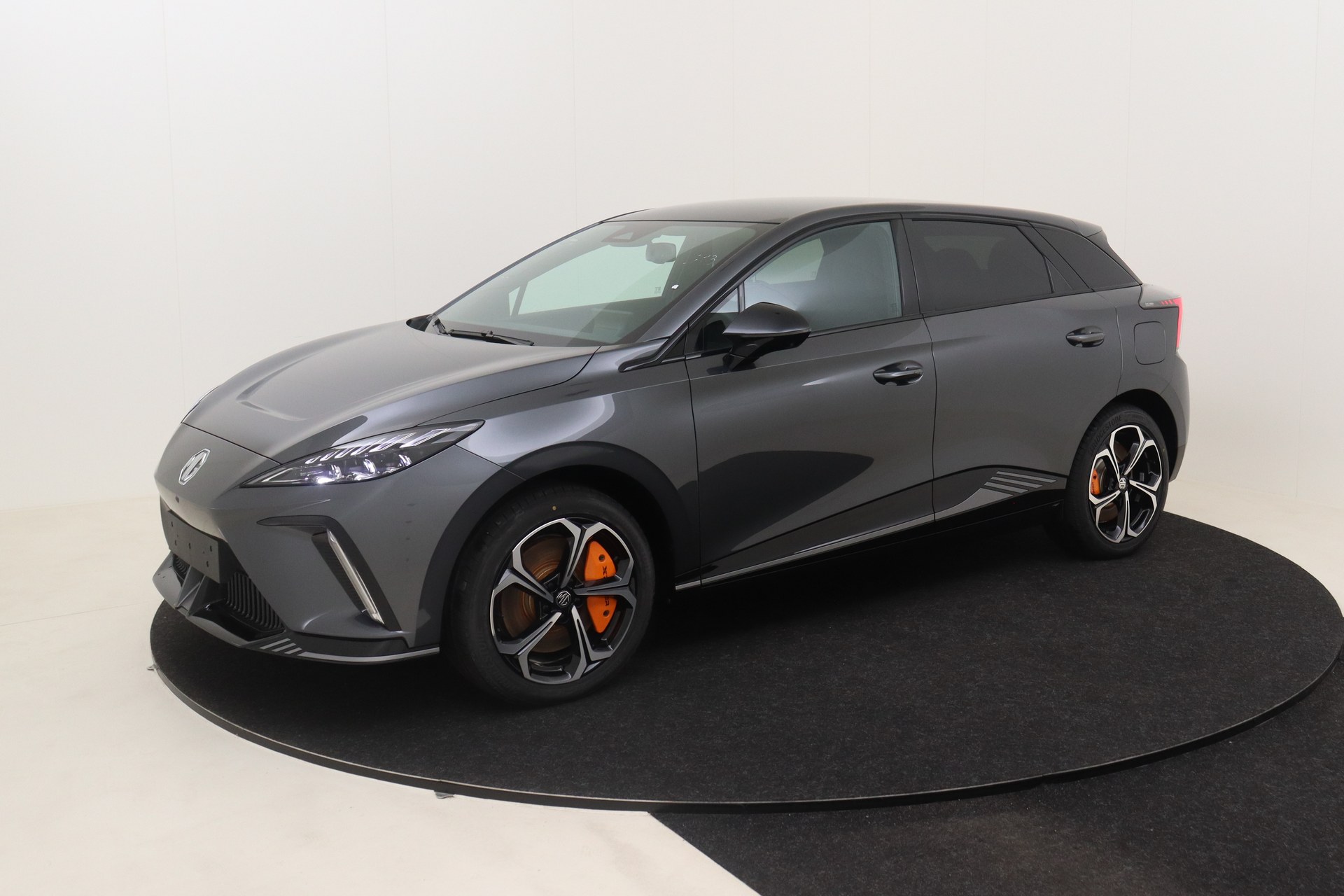 MG MG4 64 kWh X-POWER Luxury
