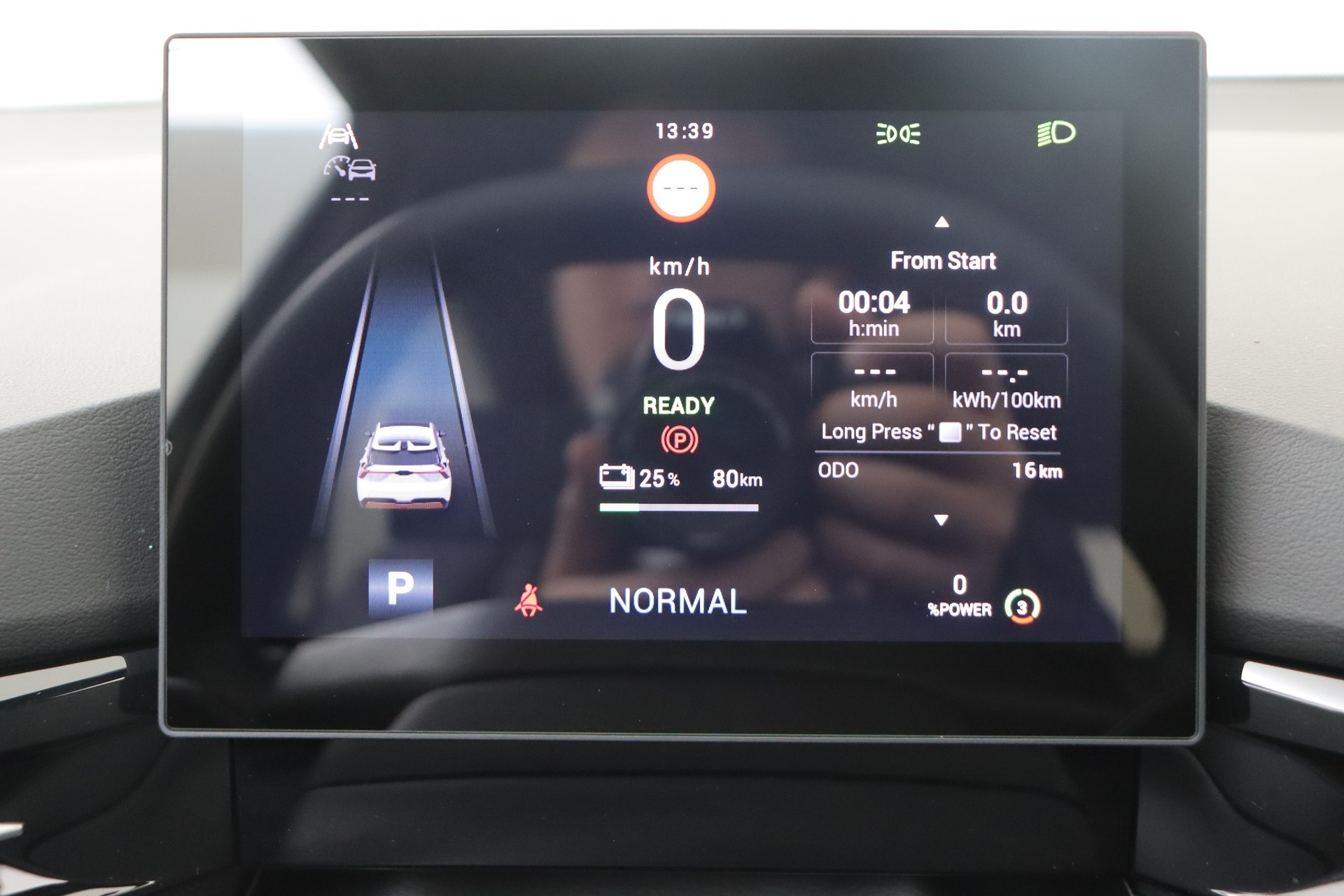 MG MG4 64 kWh X-POWER Luxury
