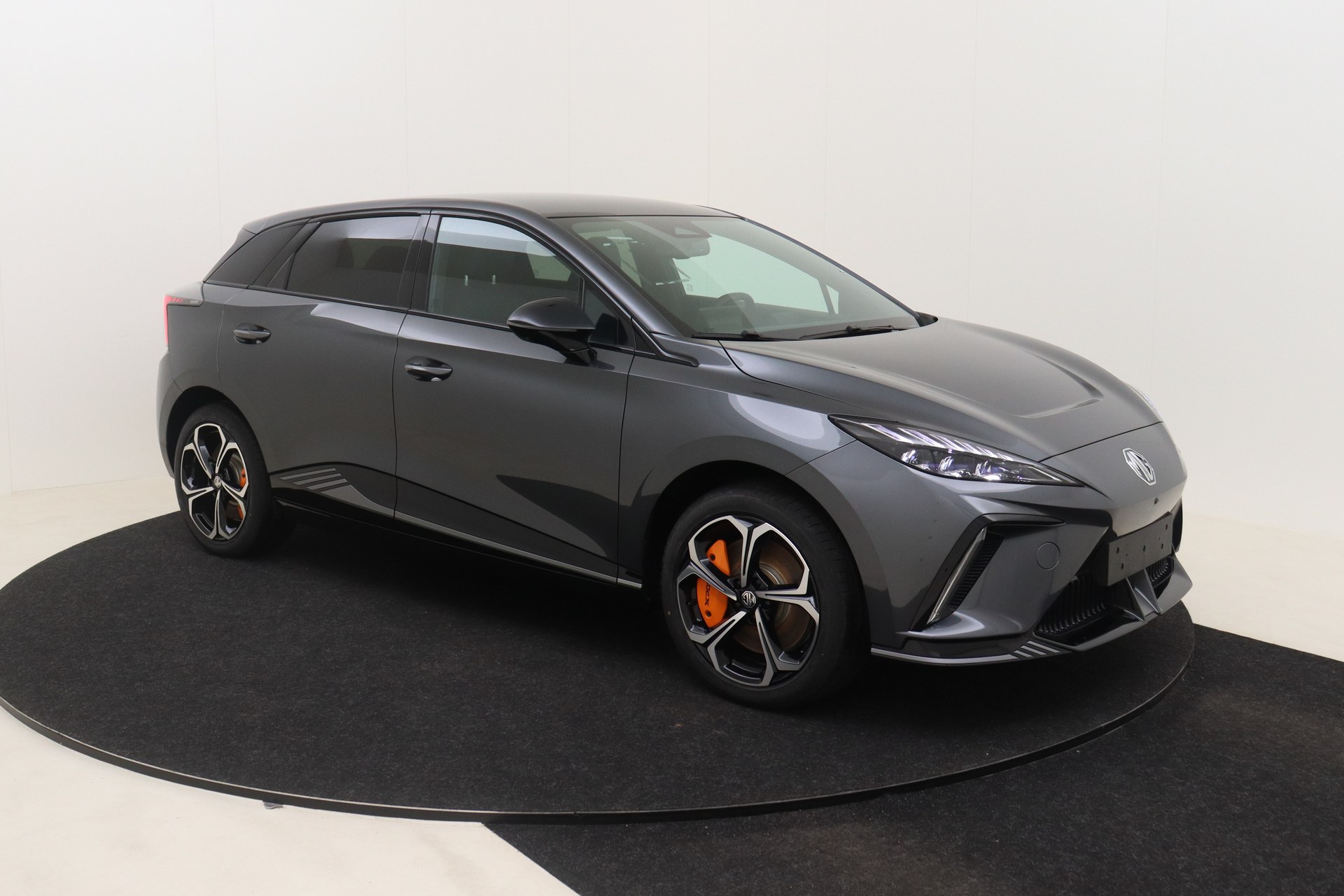 MG MG4 64 kWh X-POWER Luxury