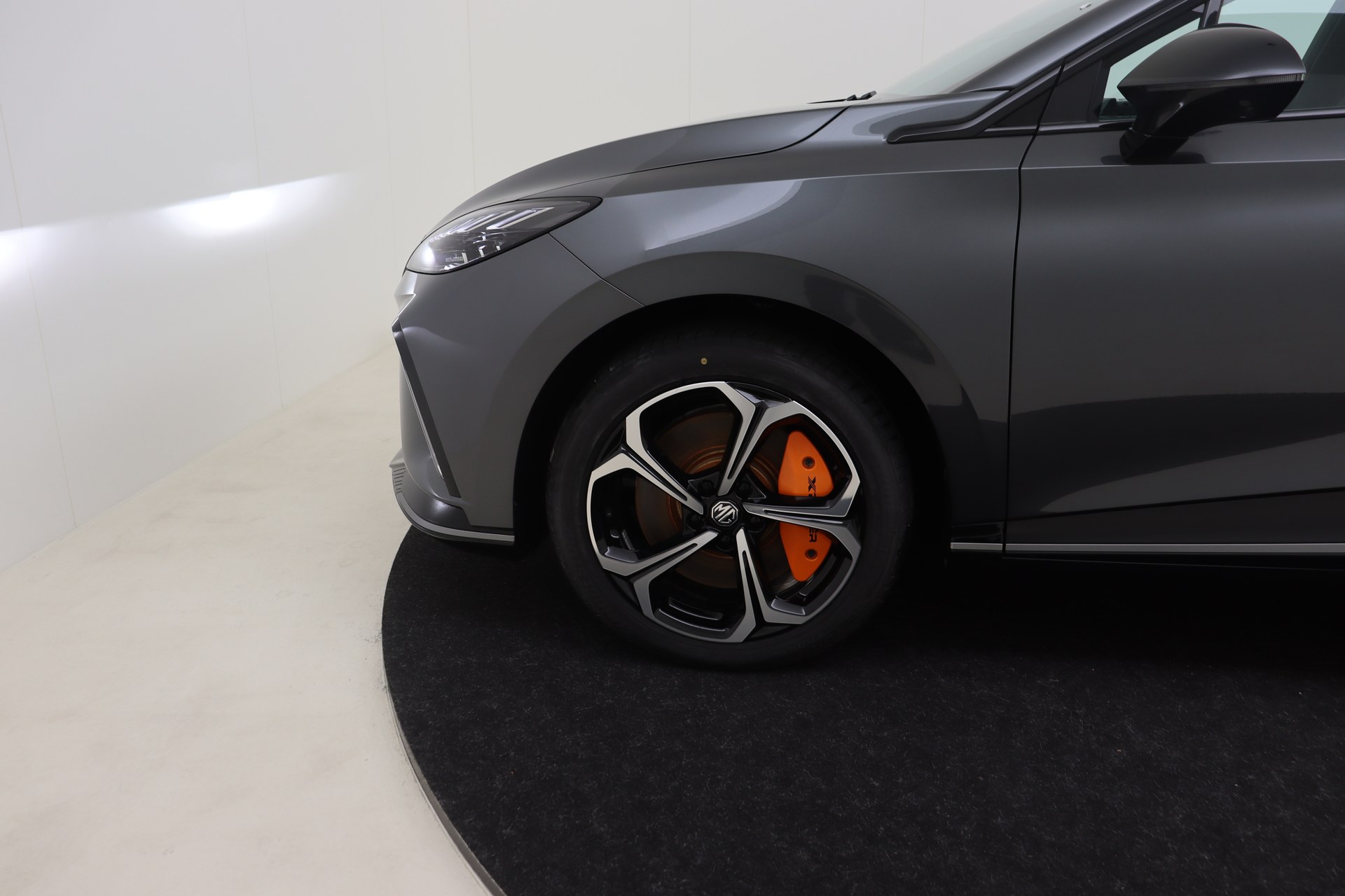 MG MG4 64 kWh X-POWER Luxury