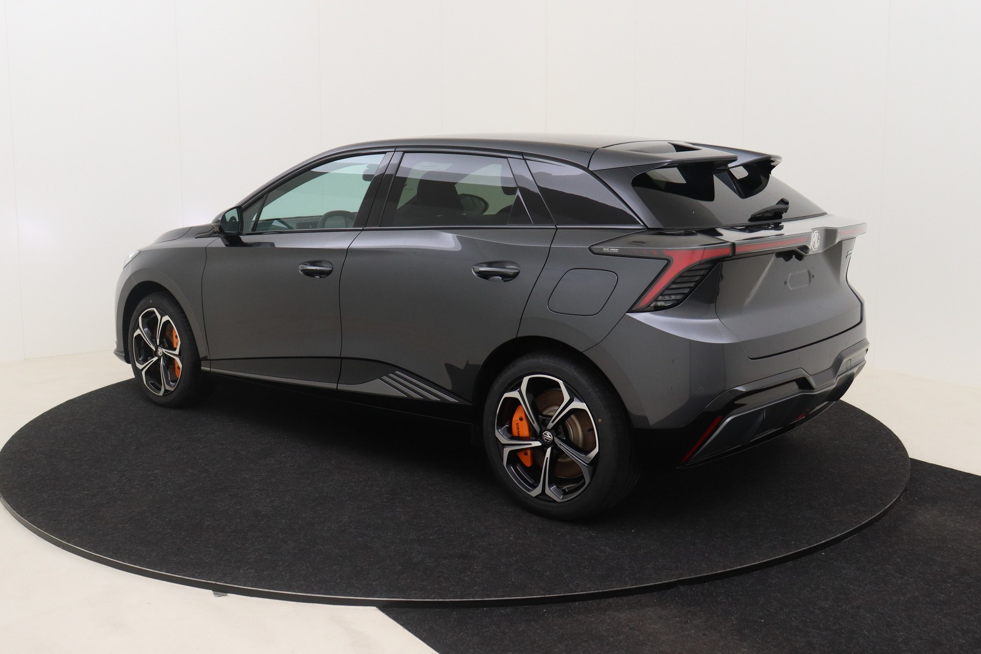 MG MG4 64 kWh X-POWER Luxury