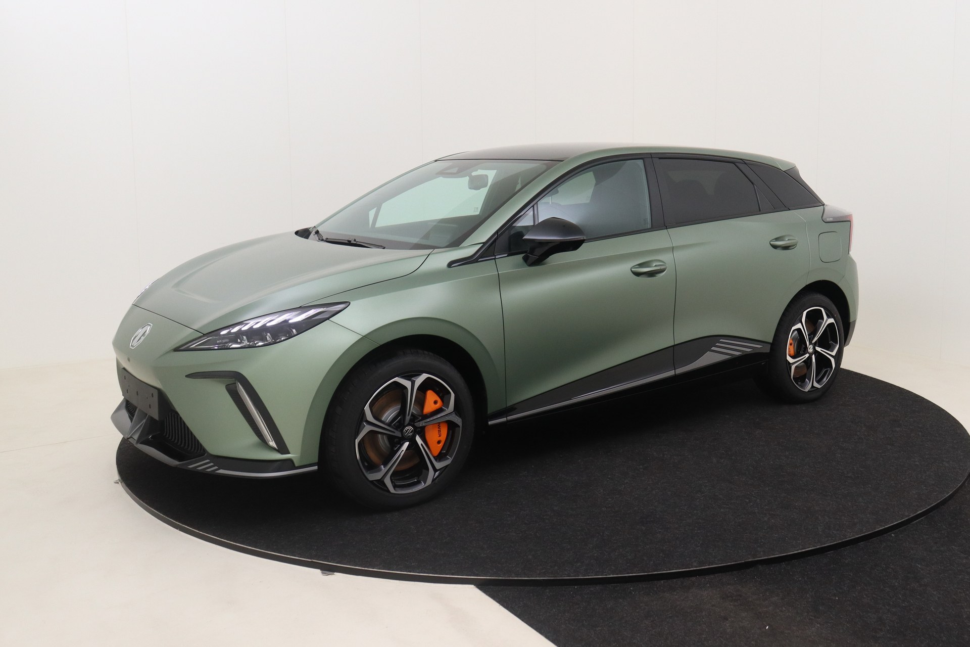 MG MG4 64 kWh X-POWER Luxury