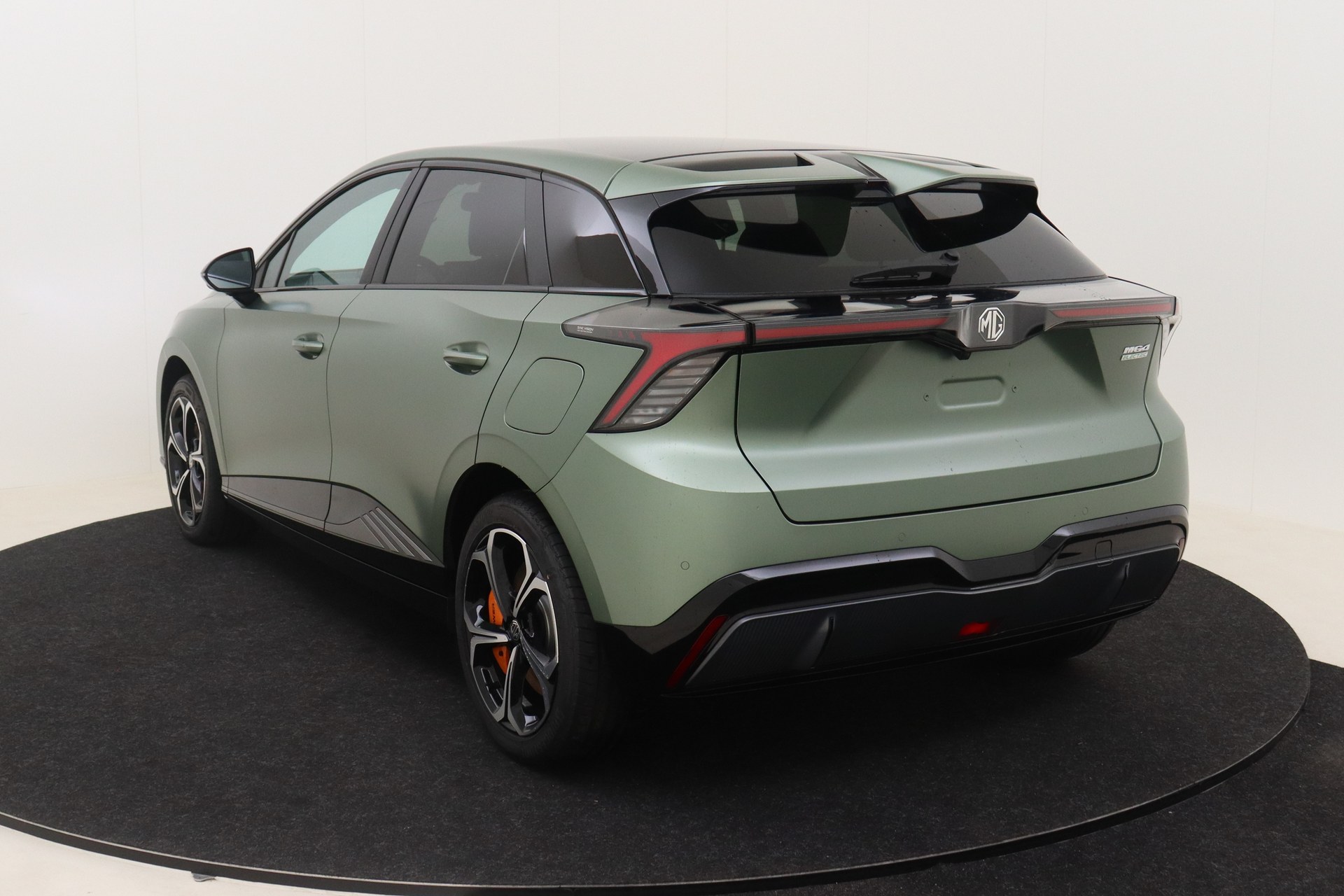 MG MG4 64 kWh X-POWER Luxury