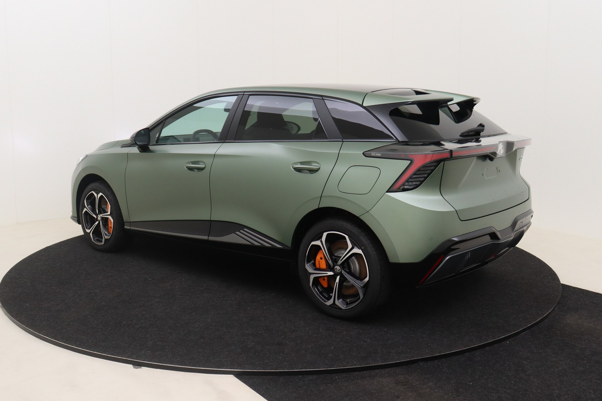 MG MG4 64 kWh X-POWER Luxury