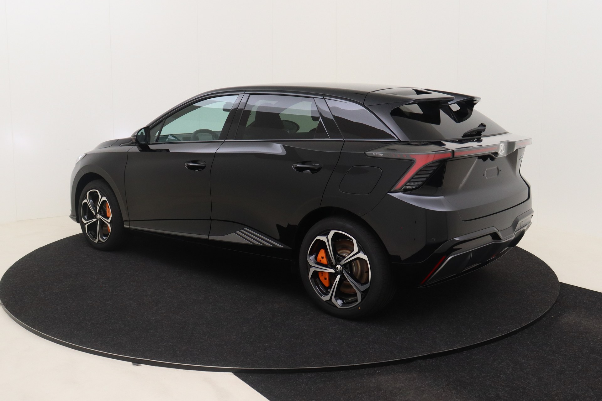 MG MG4 64 kWh X-POWER Luxury