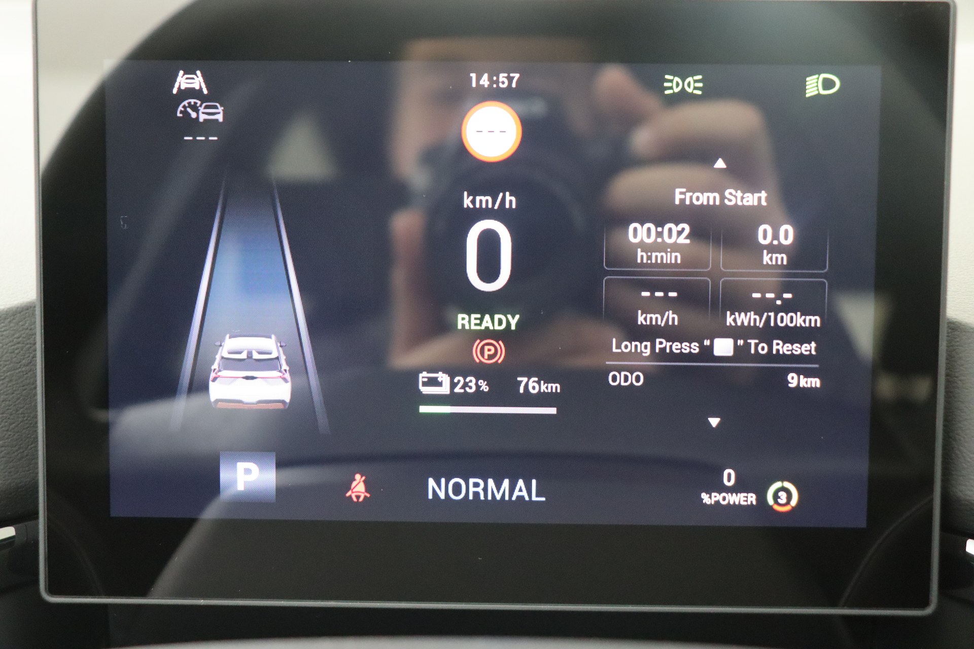 MG MG4 64 kWh X-POWER Luxury