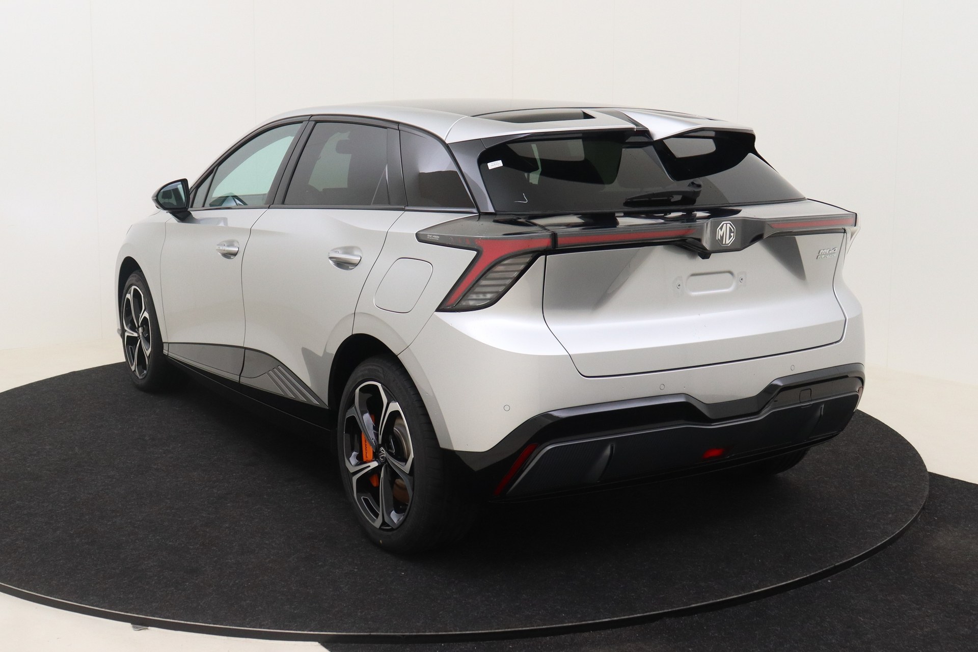 MG MG4 64 kWh X-POWER Luxury