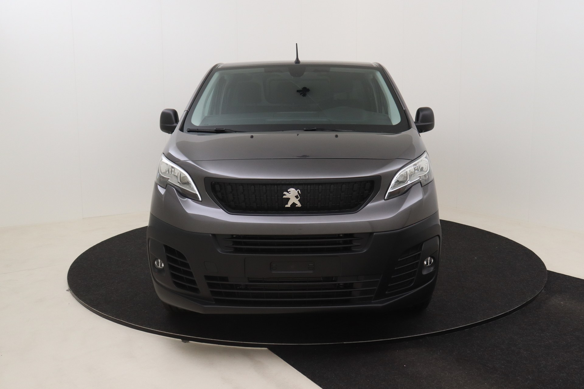 PEUGEOT E-EXPERT 50 kWh 136ch Standard