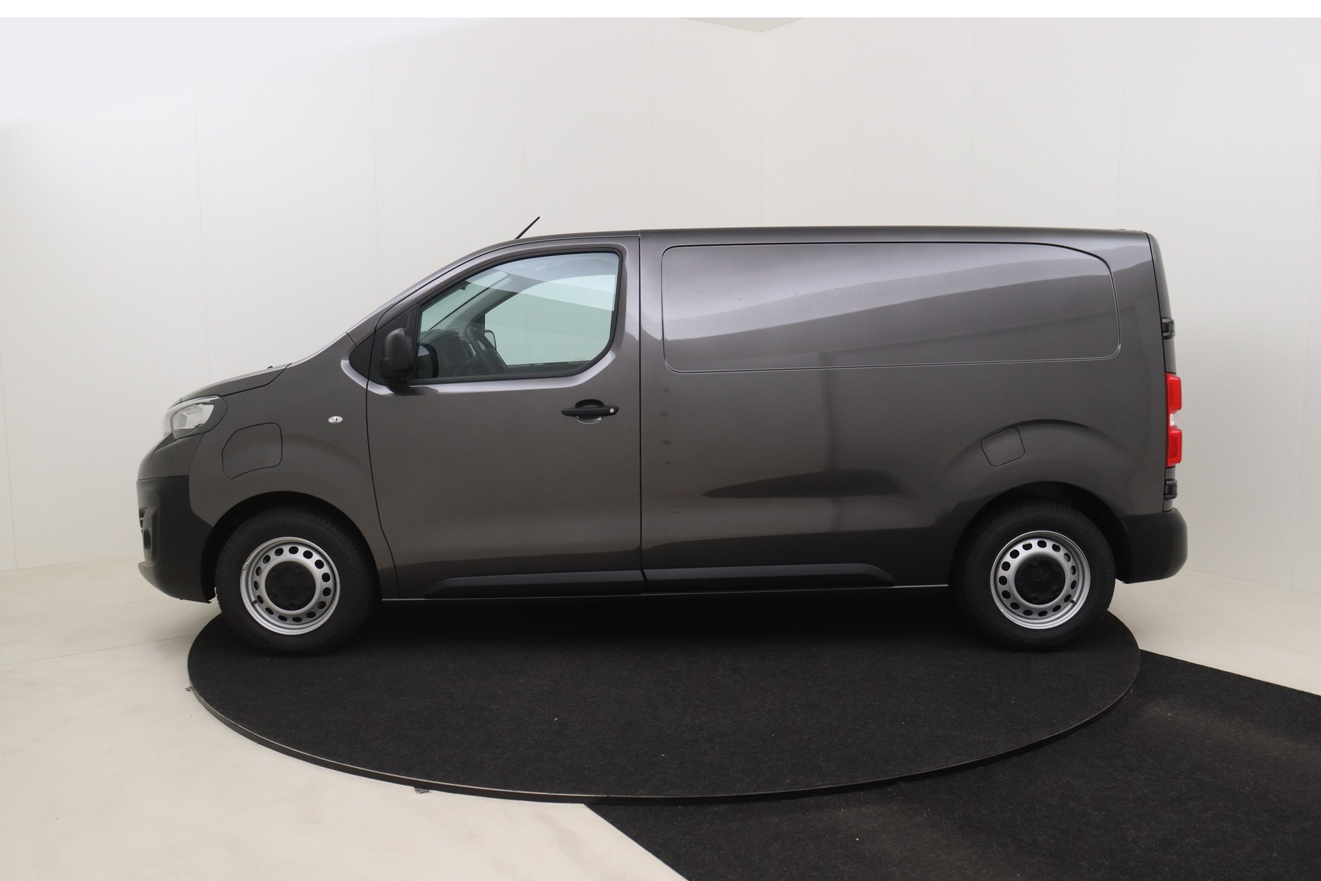 PEUGEOT E-EXPERT 50 kWh 136ch Standard