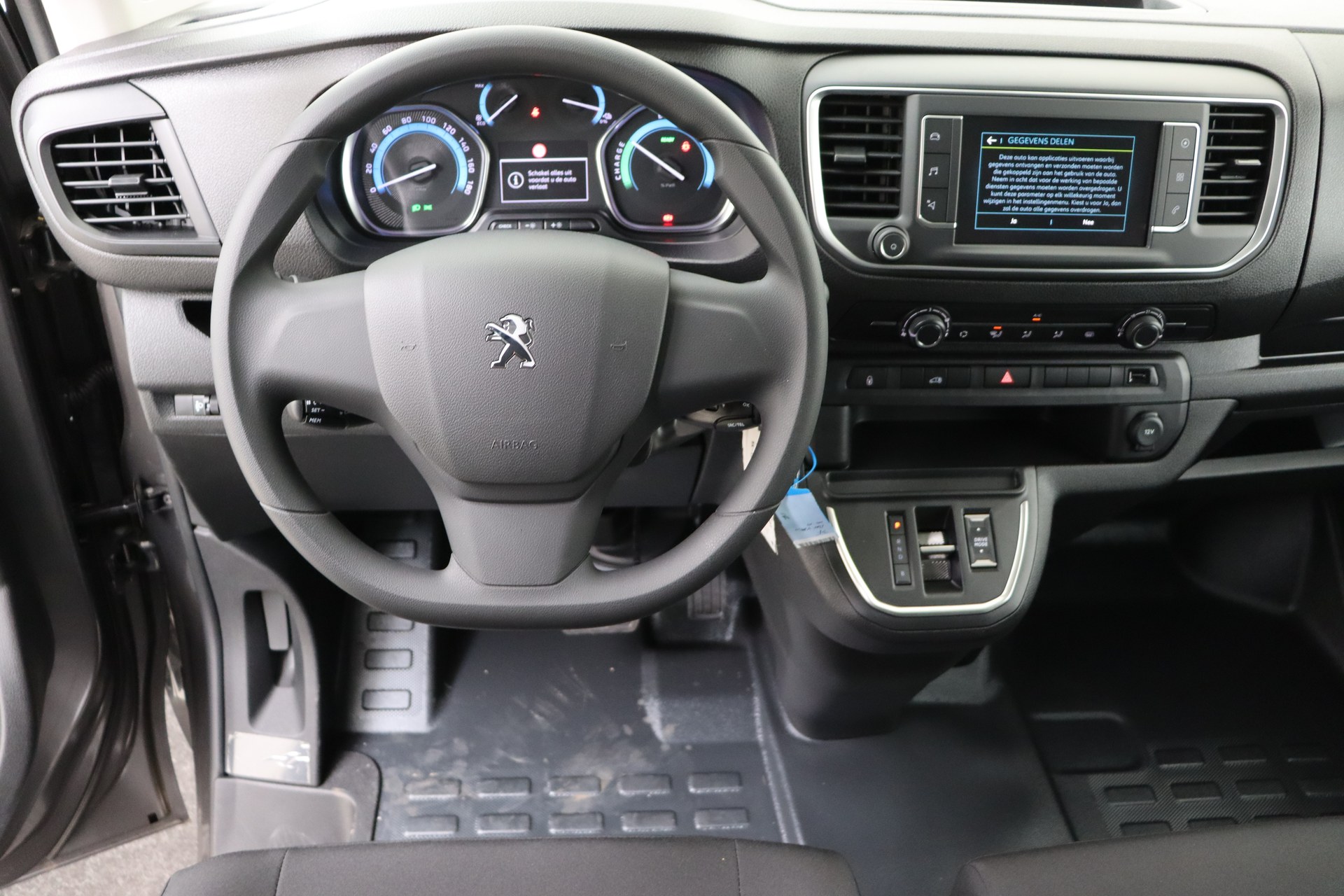 PEUGEOT E-EXPERT 50 kWh 136ch Standard