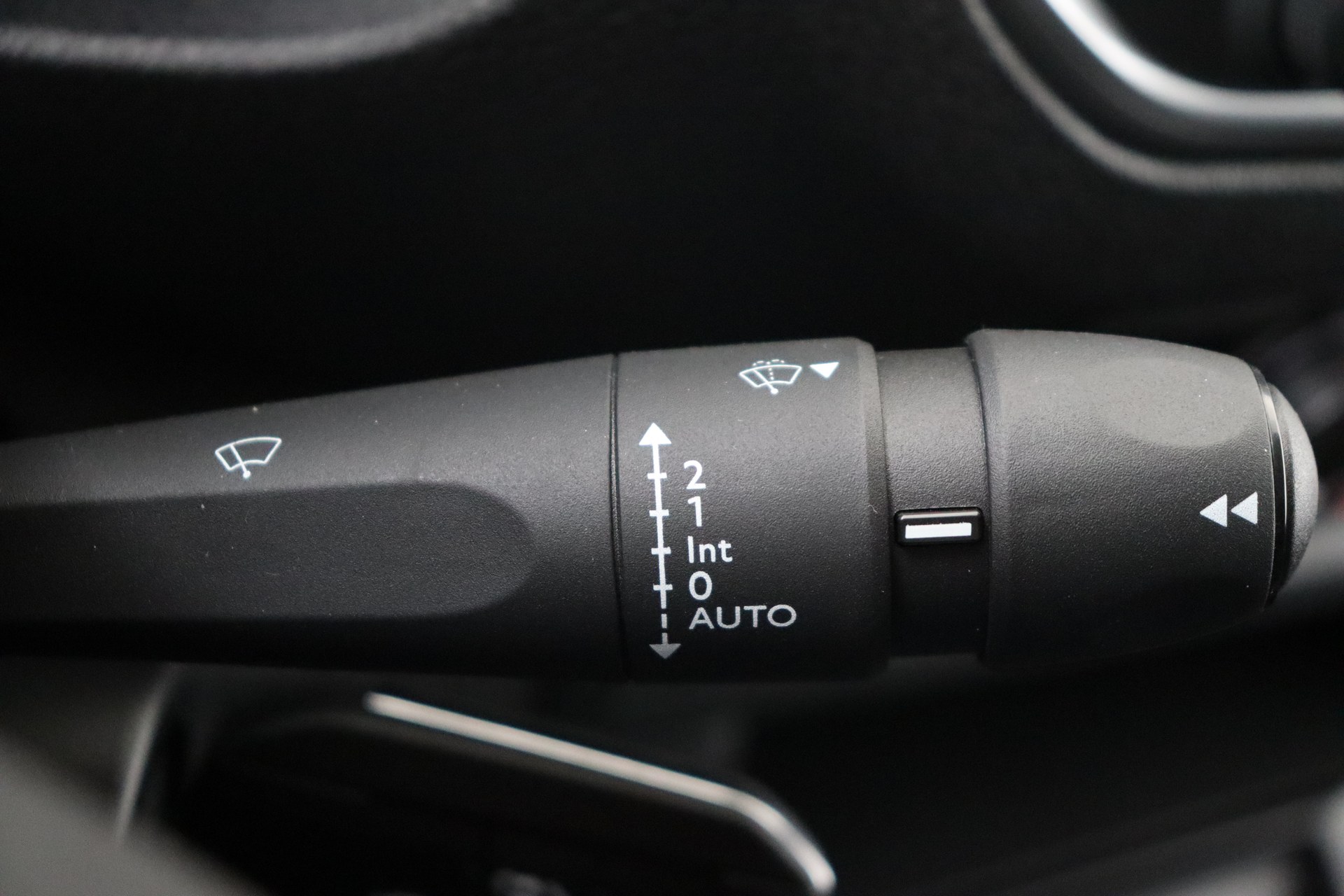 PEUGEOT E-EXPERT 50 kWh 136ch Standard