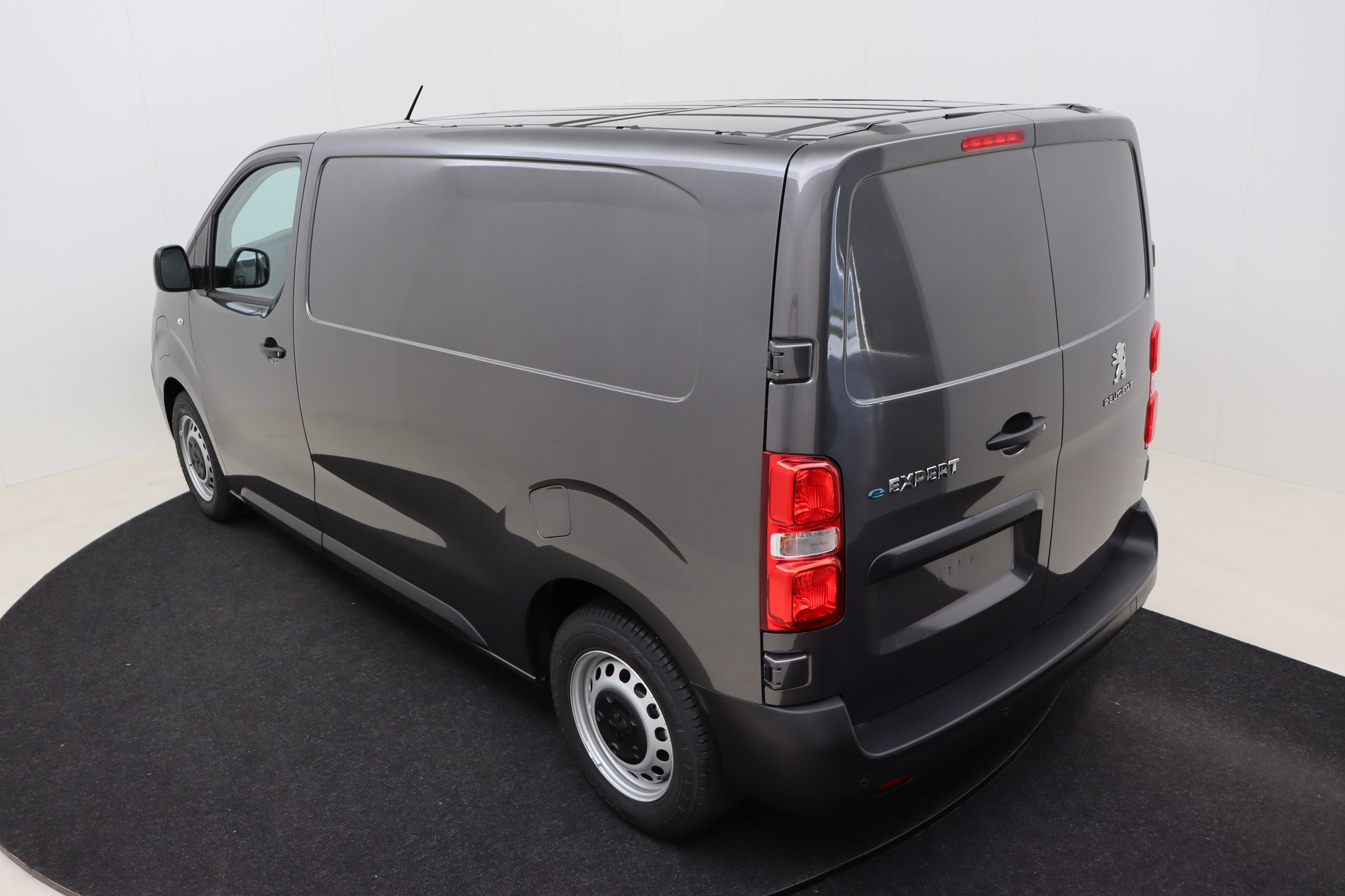 PEUGEOT E-EXPERT 50 kWh 136ch Standard