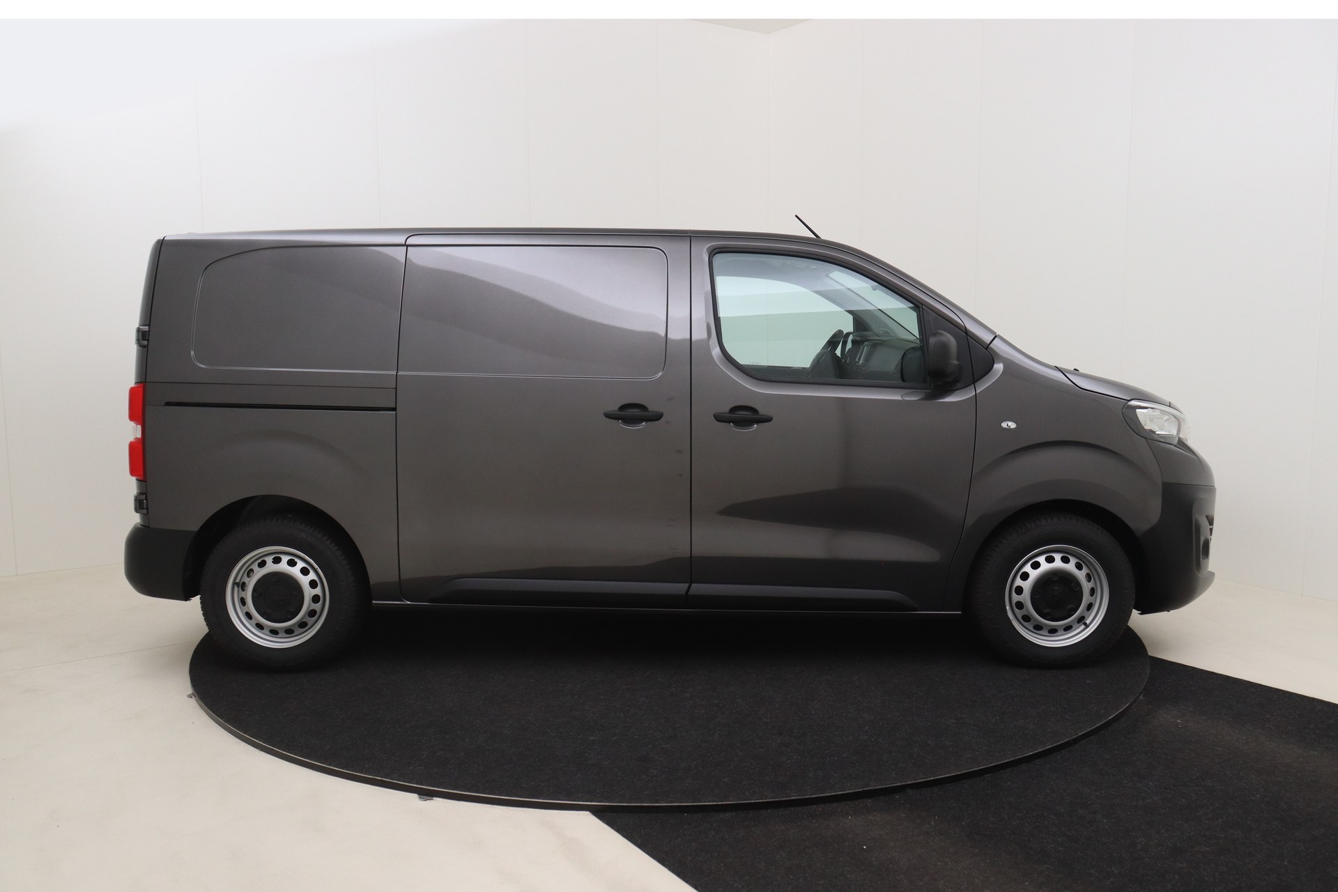 PEUGEOT E-EXPERT 50 kWh 136ch Standard