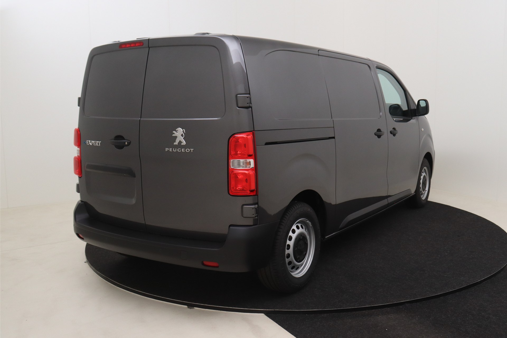 PEUGEOT E-EXPERT 50 kWh 136ch Standard