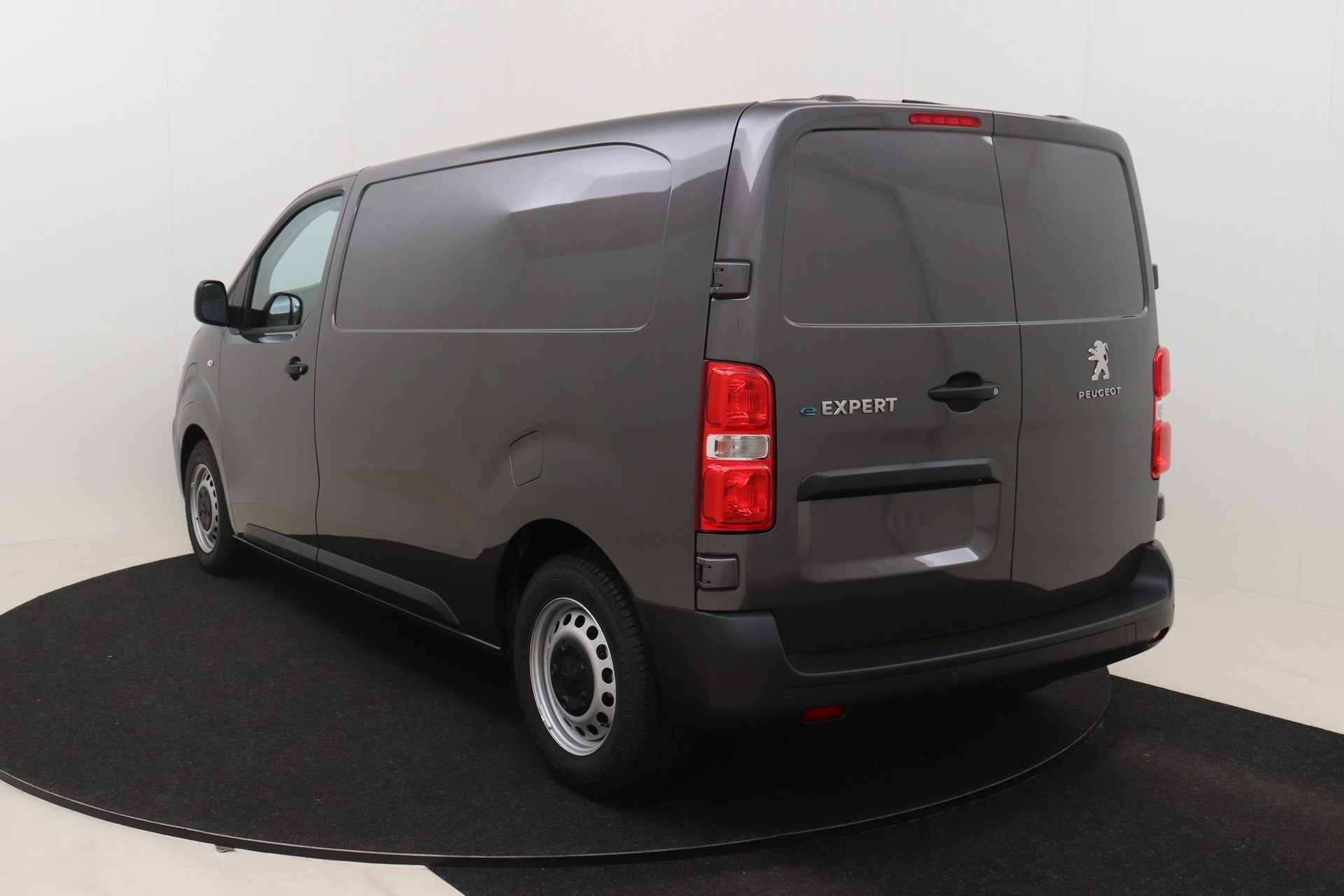PEUGEOT E-EXPERT 50 kWh 136ch Standard