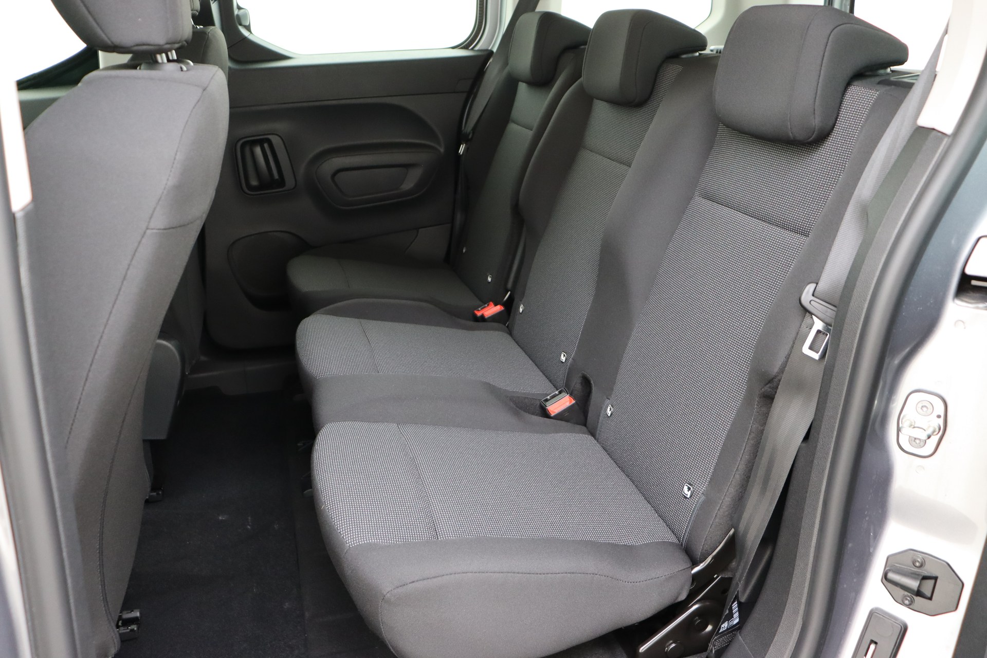 PEUGEOT e-Rifter 50 kWh 136ch Active