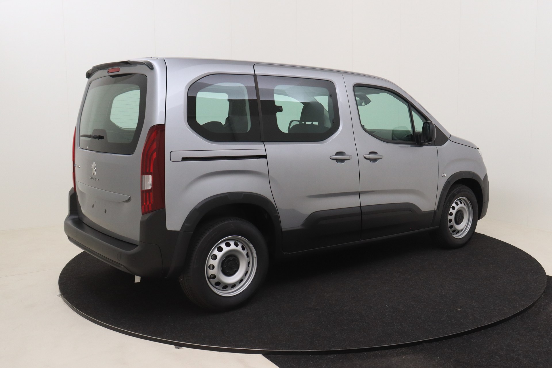 PEUGEOT e-Rifter 50 kWh 136ch Active