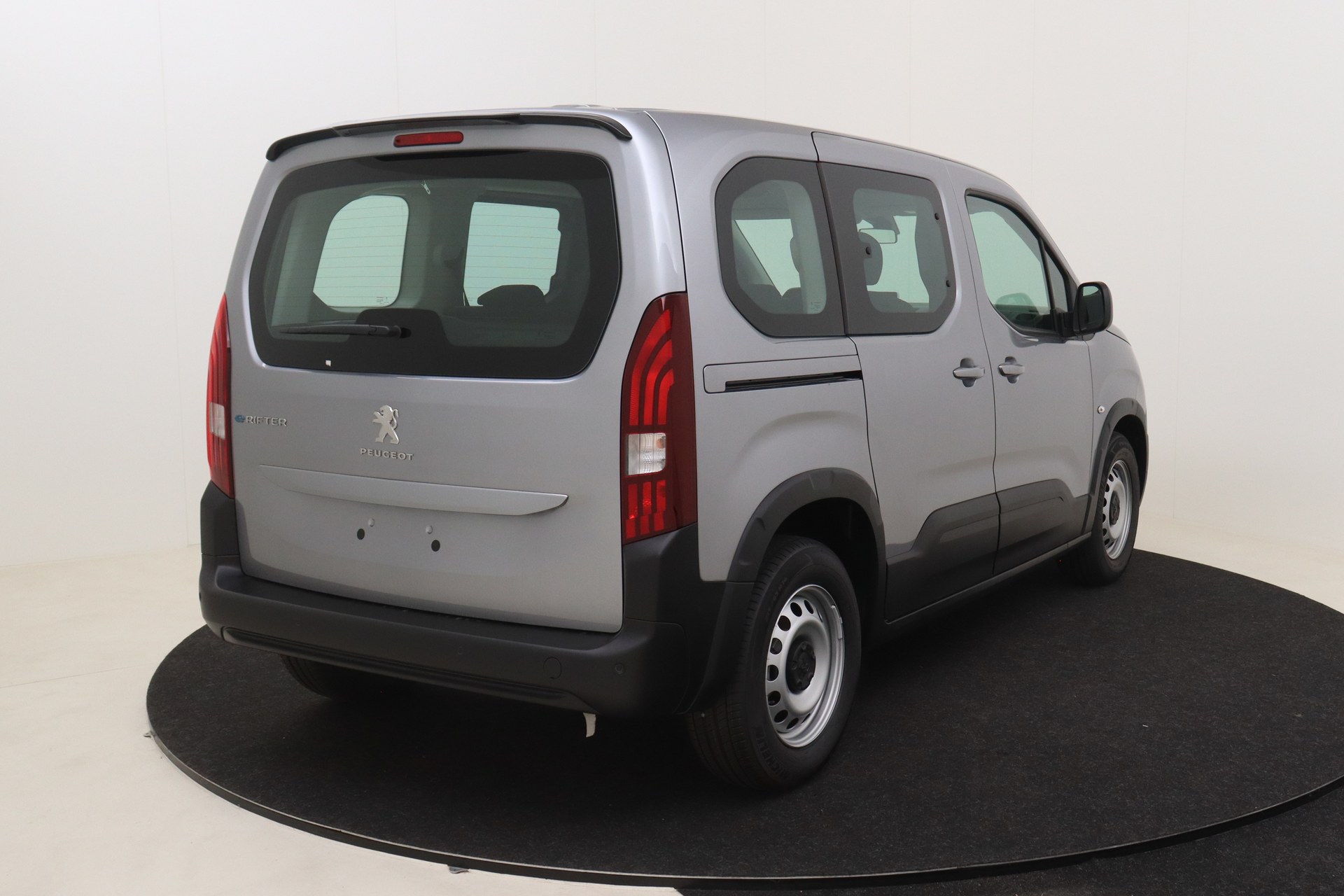 PEUGEOT e-Rifter 50 kWh 136ch Active