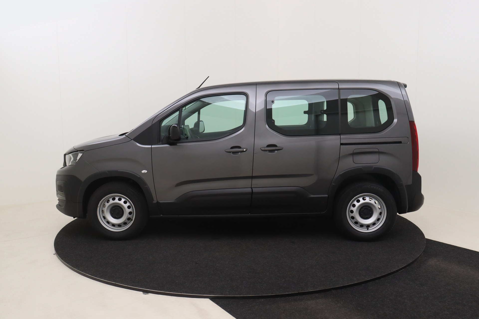 PEUGEOT e-Rifter 50 kWh 136ch Active
